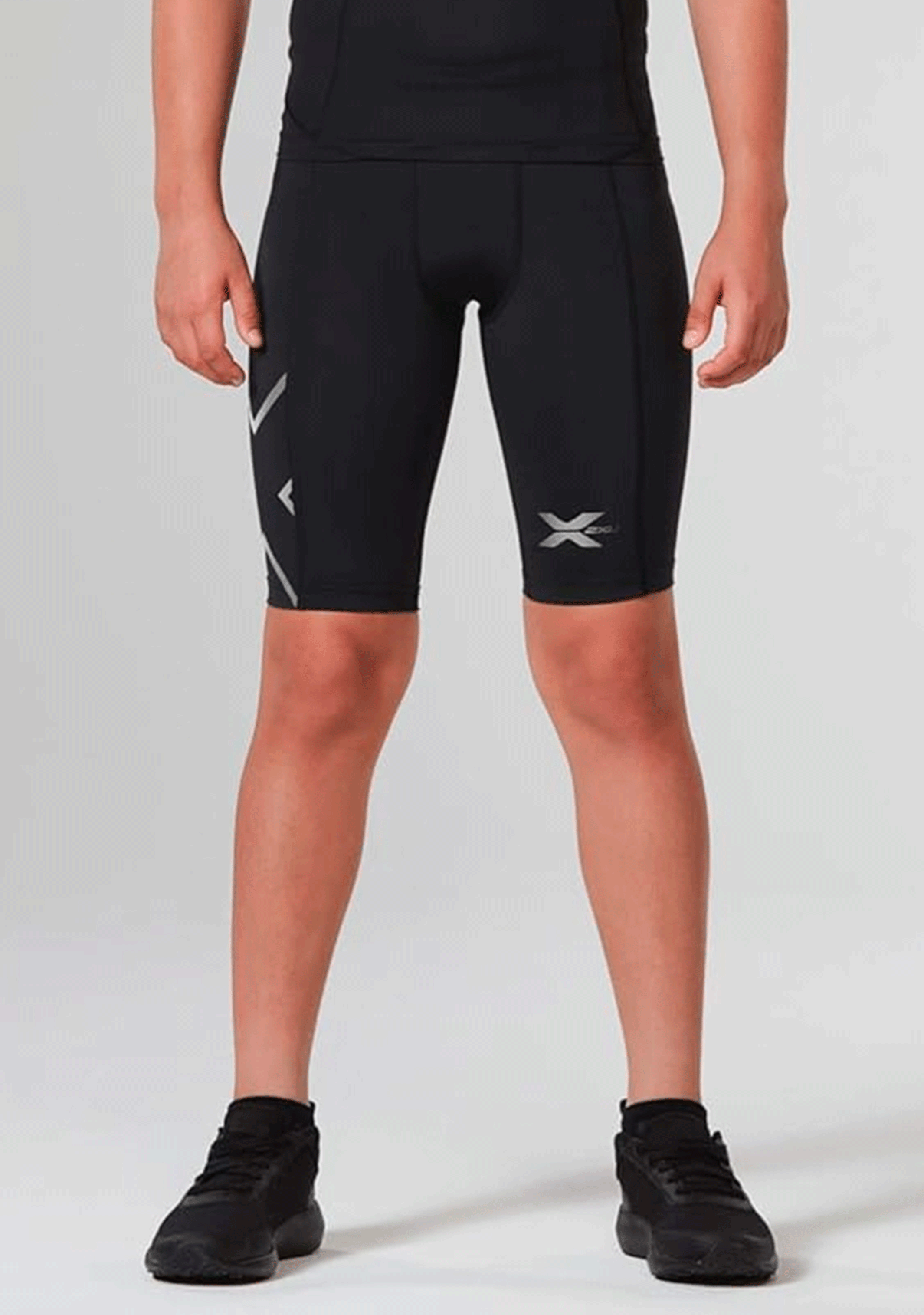 2XU Junior Core Boys Compression Shorts - High Performance Athletic Shorts for Running, Training & Sports - Moisture Wicking & Muscle Support for Active Kids