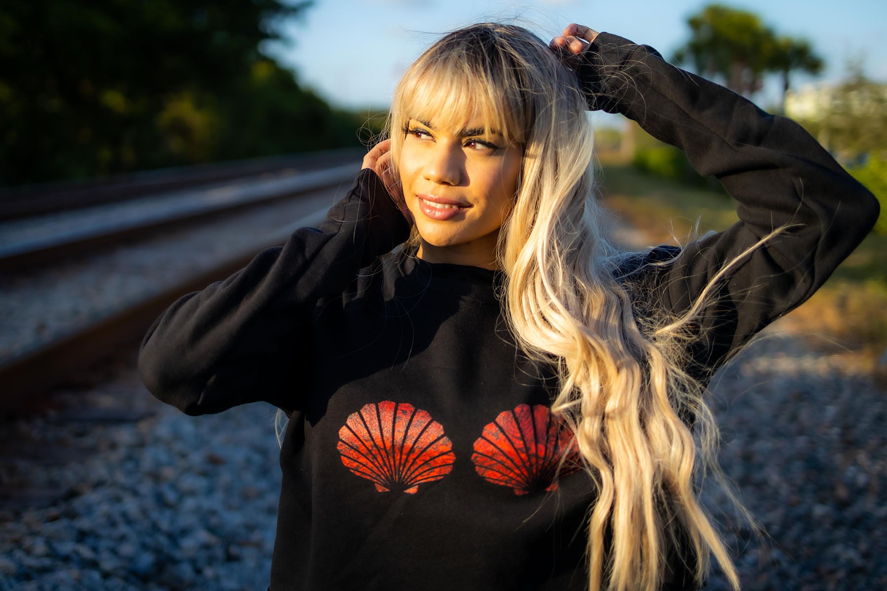 Mermaid Shells Crop Sweatshirt with Flame Design - Trendy Women's Fashion Top for Casual Wear, Beach Outfits & Summer Street Style