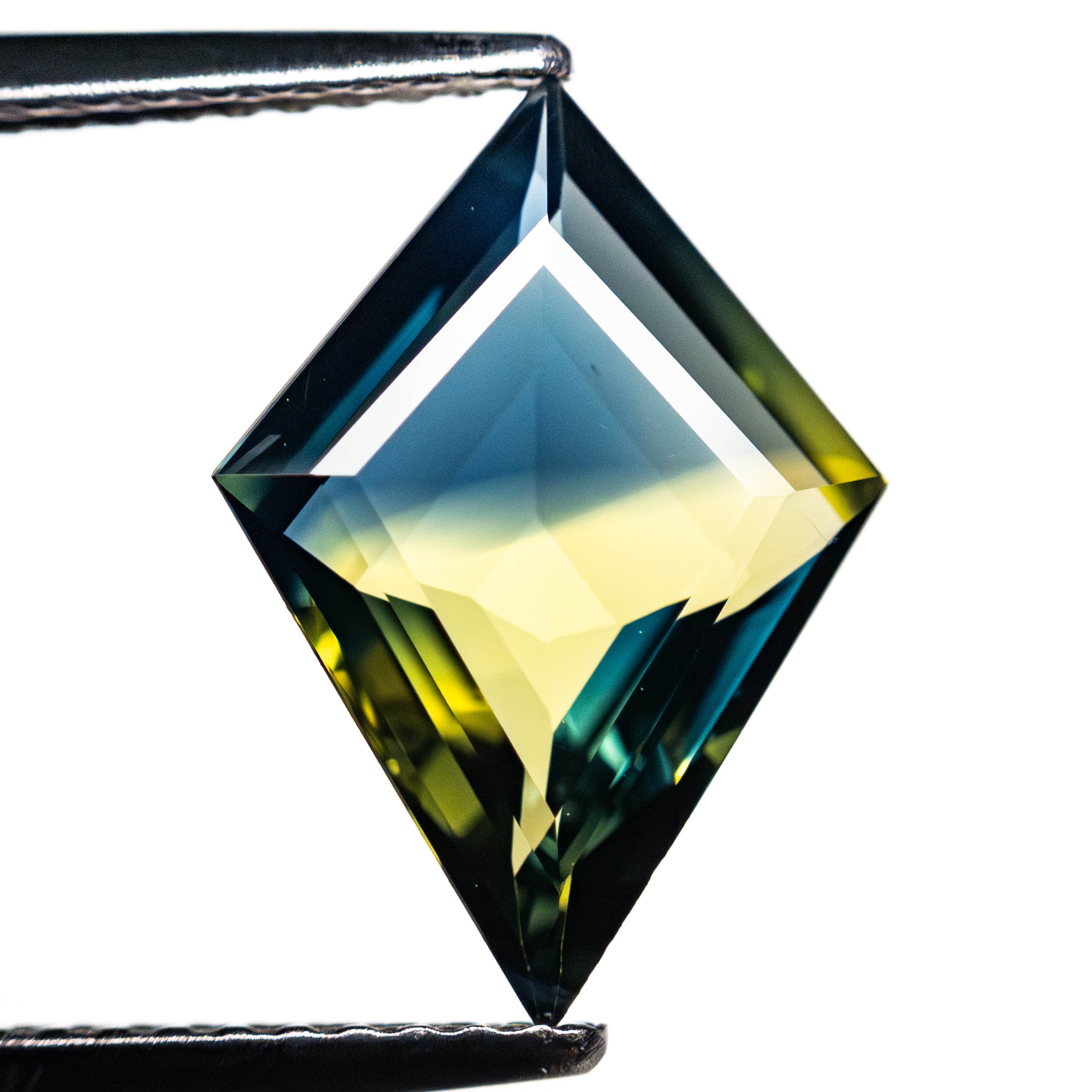 2.68ct Natural Kite Step Cut Blue Sapphire Gemstone - 13.52x9.65x3.58mm for Jewelry Making, Engagement Rings & Unique Gifts