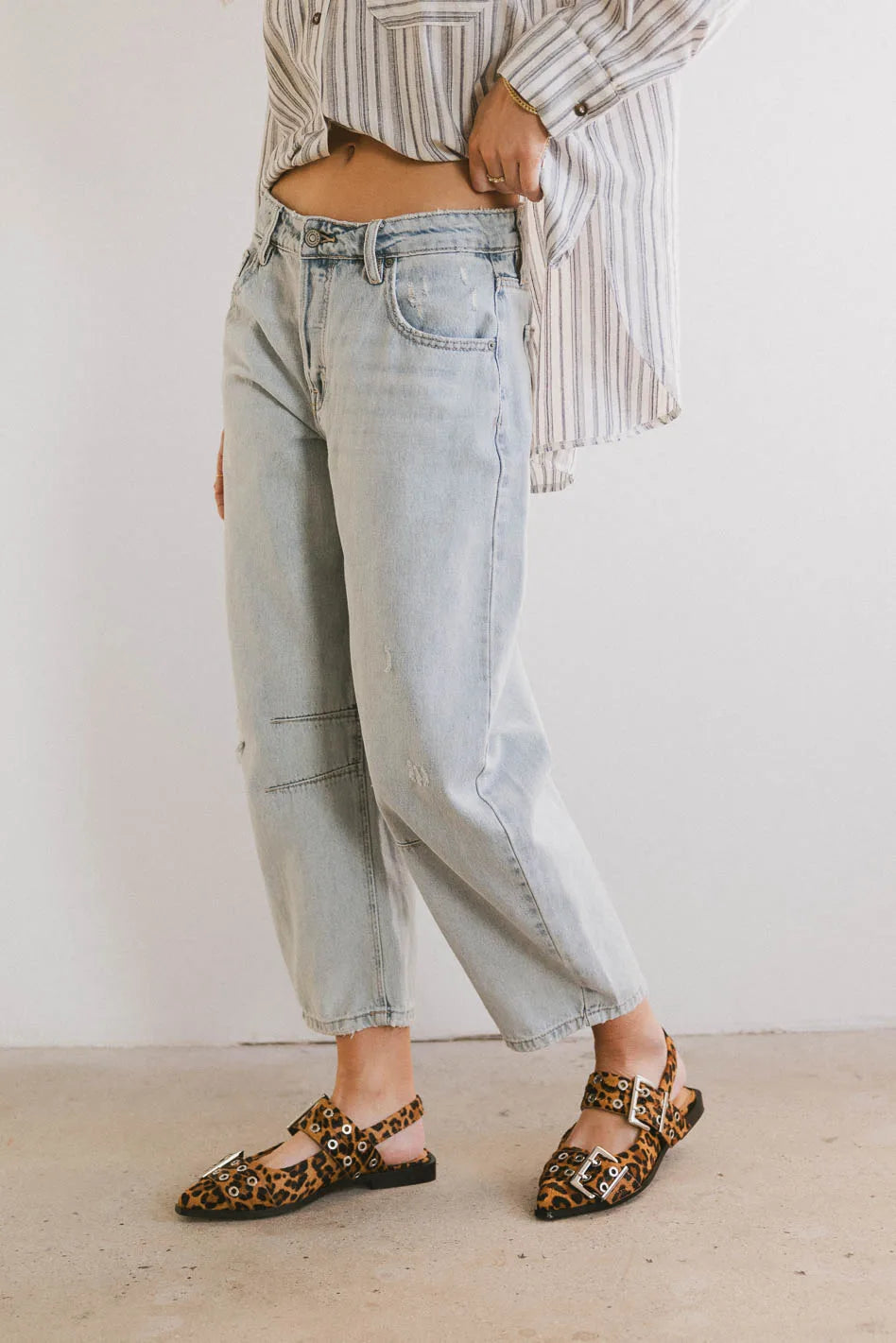 Bentlee Cropped Barrel Jeans - Light Wash Denim for Women | Perfect for Casual Outfits & Street Style
