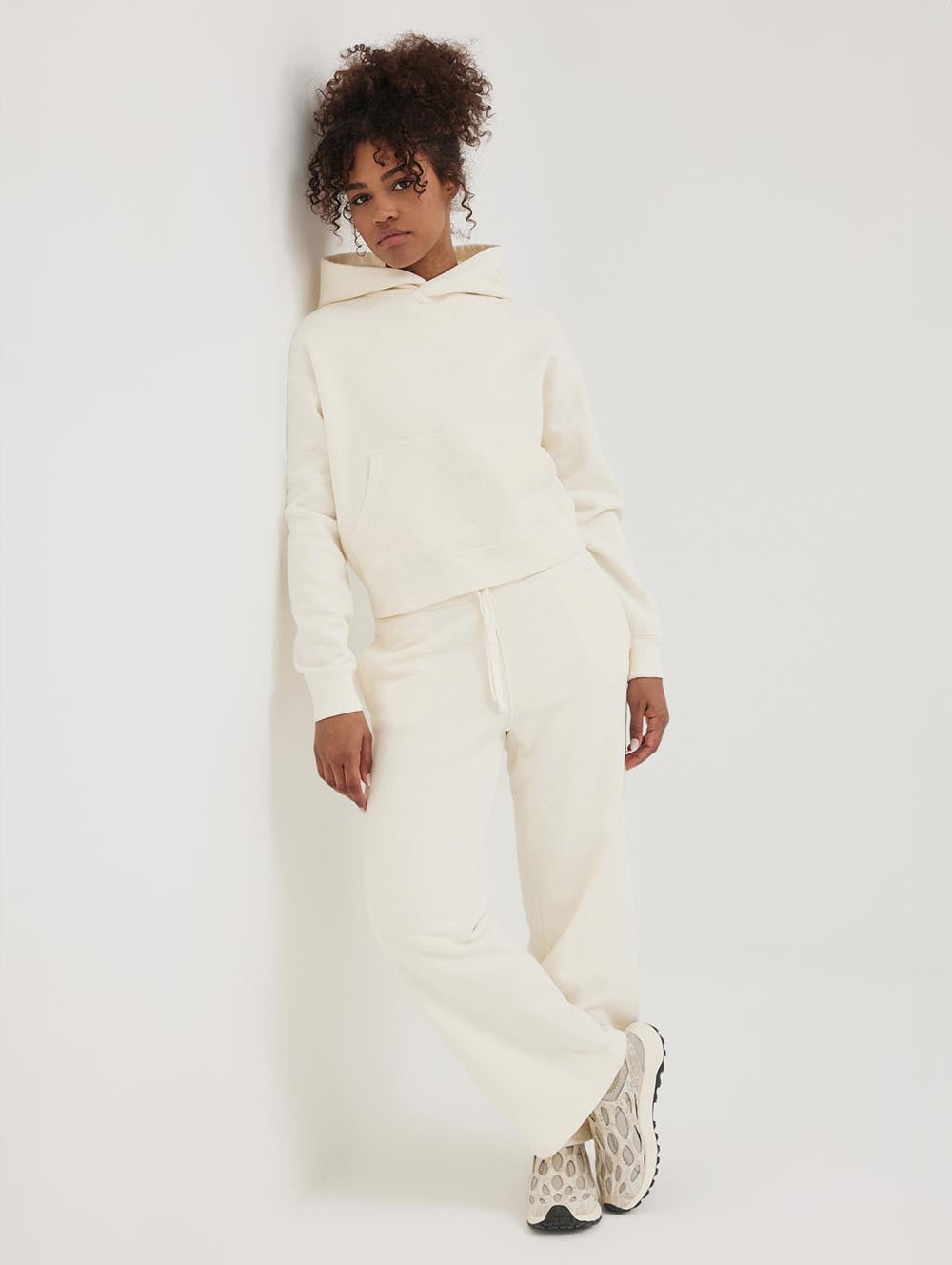 Women's Eco-Friendly Fleece Cropped Hoodie - Soft Sustainable Pullover for Casual Wear & Outdoor Activities