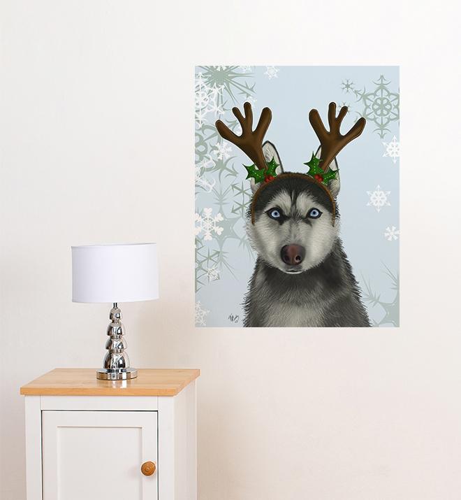 Realistic Husky with Antlers Wall Sticker - Removable Decal for Home, Nursery & Office Decor - Perfect for Dog Lovers & Rustic Themed Rooms