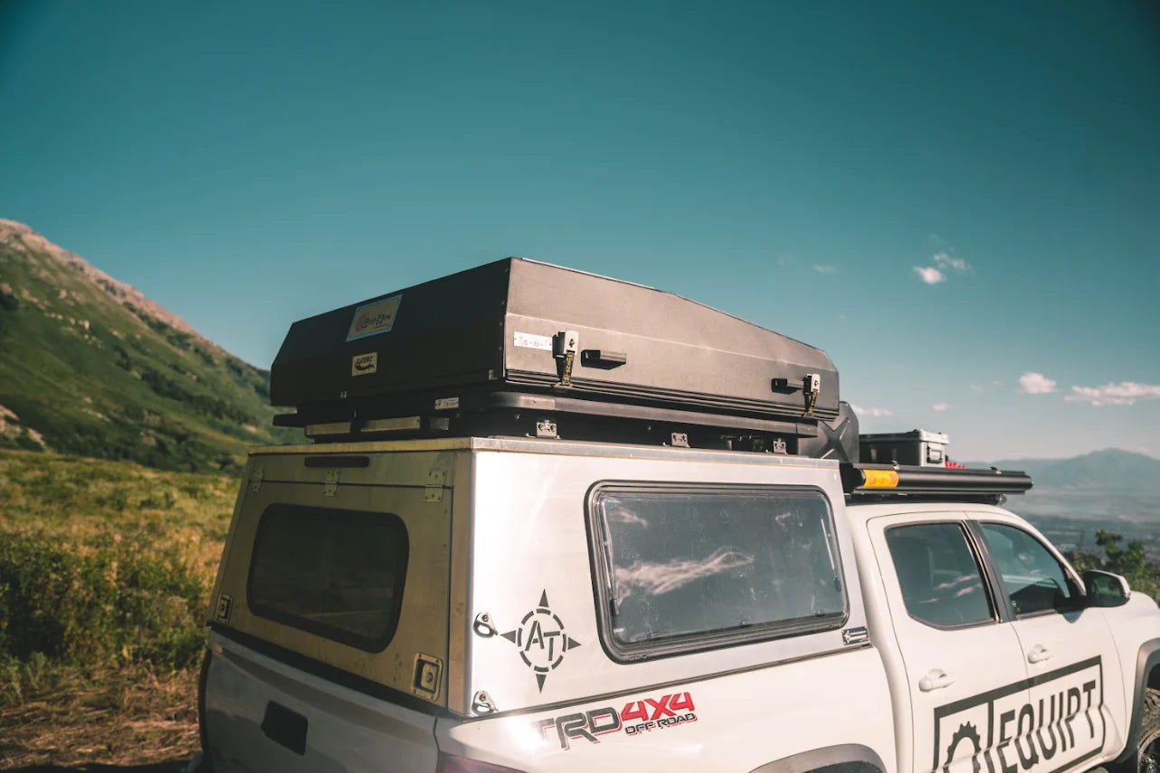Eezi Awn Sabre Hard Shell Roof Top Tent - Lightweight & Durable Rooftop Camping Tent for SUVs & Trucks - Perfect for Off-Road Adventures & Outdoor Travel