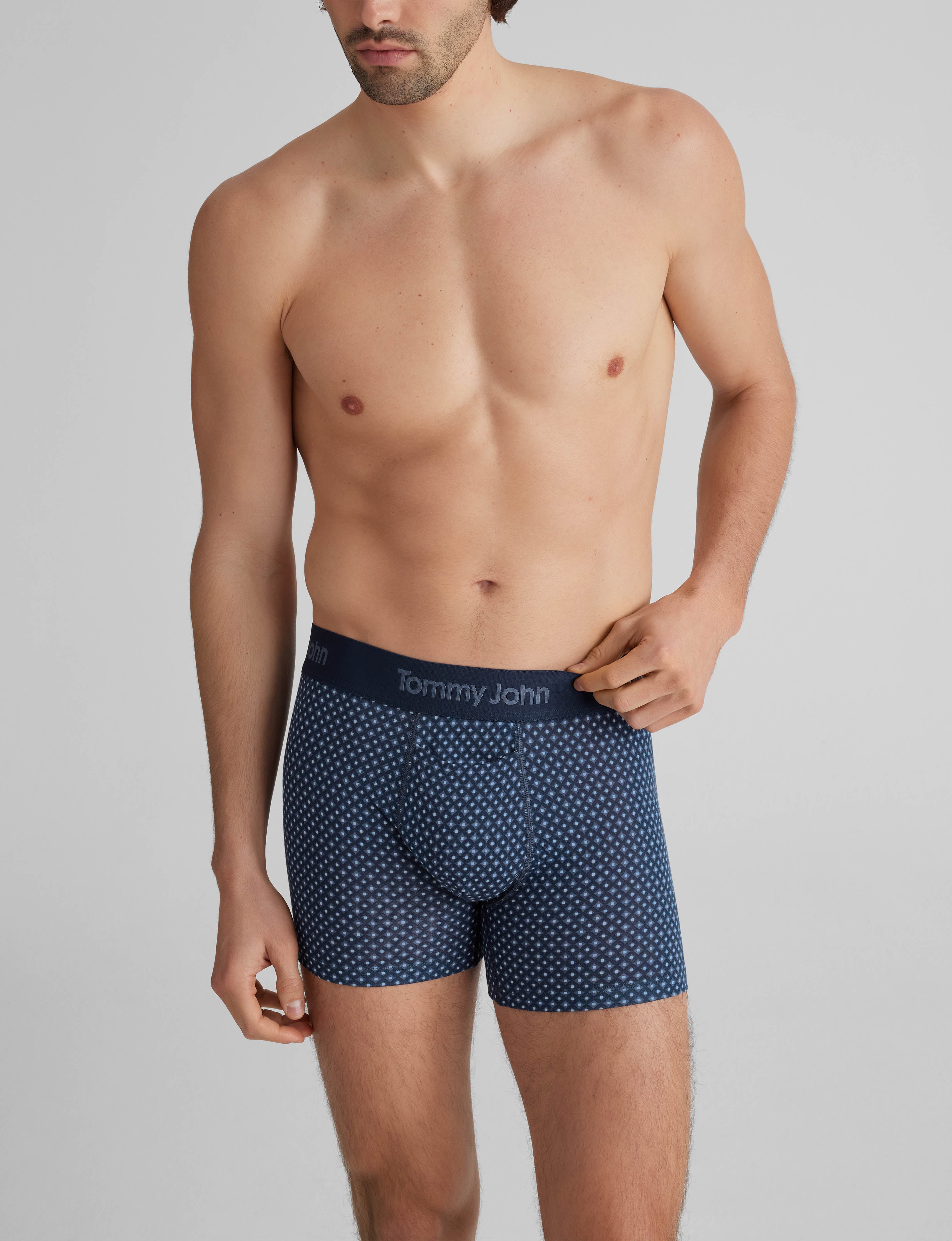 Second Skin Trunk 4 - Ultra Comfortable Men's Underwear with Seamless Design & Breathable Fabric - Perfect for Gym, Travel, and Everyday Wear