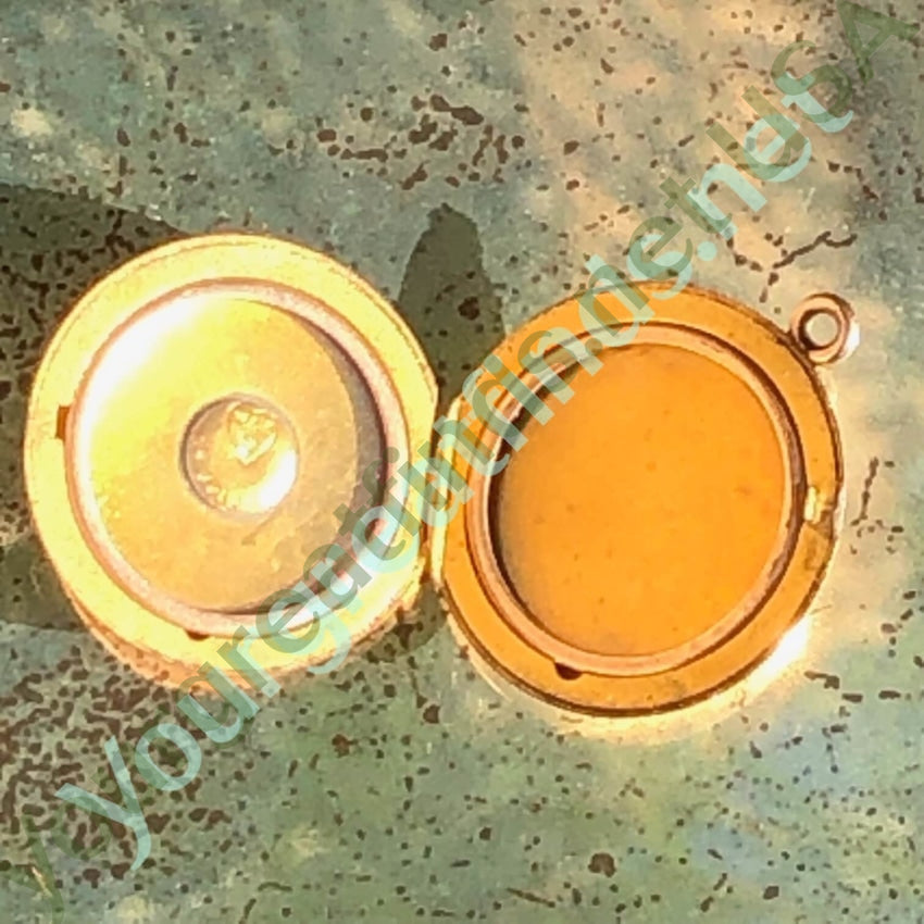 Antique Victorian Engraved 1/4 Gold Shell Locket Pendant - Perfect for Vintage Jewelry Collectors & Romantic Gifts