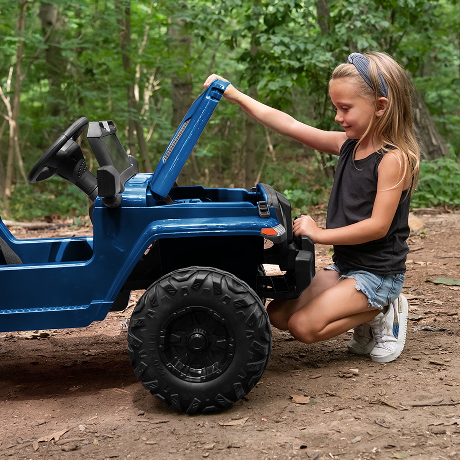 Safara Ride On Car for Kids - 12V Electric Battery Powered Toy Vehicle with Remote Control - Perfect for Outdoor Play, Birthday Gifts & Backyard Fun