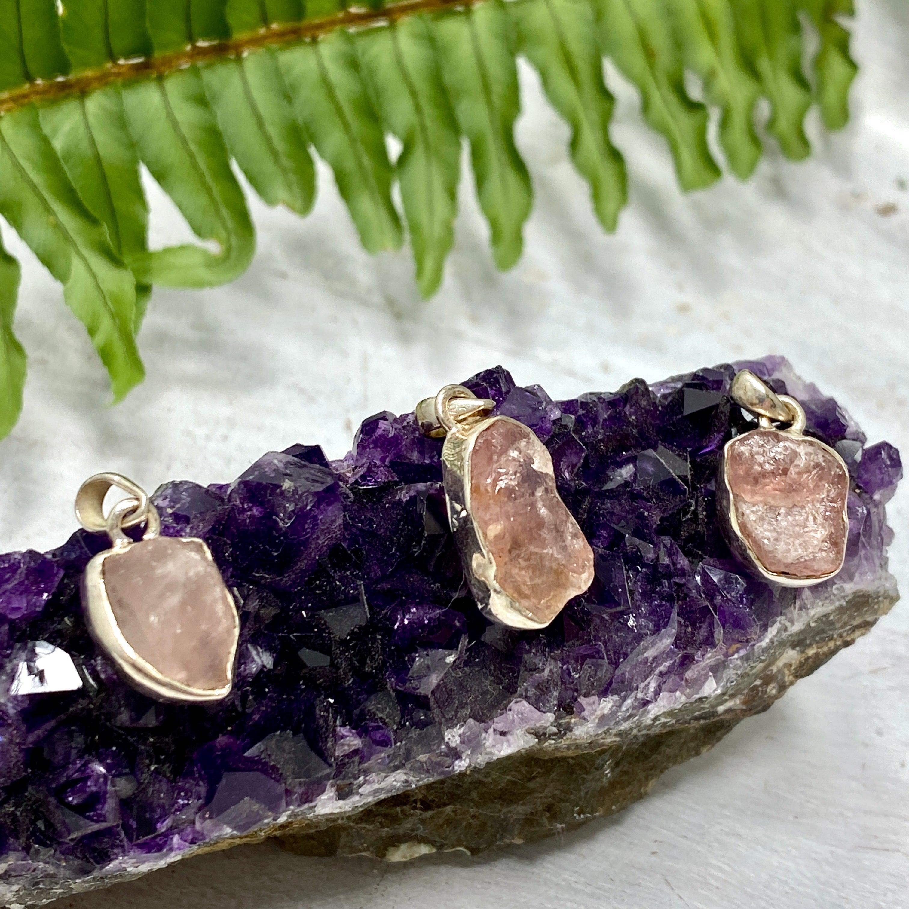 Natural Rose Quartz Raw Stone Pendant Necklace - Healing Crystal Jewelry for Women, Chakra Balancing & Positive Energy - Perfect for Meditation, Yoga & Spiritual Gifts
