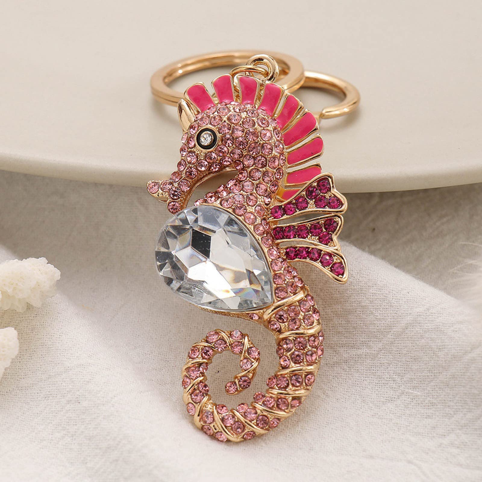 Stylish Key Ring for Men & Women - Fashionable Gift for Daily Use