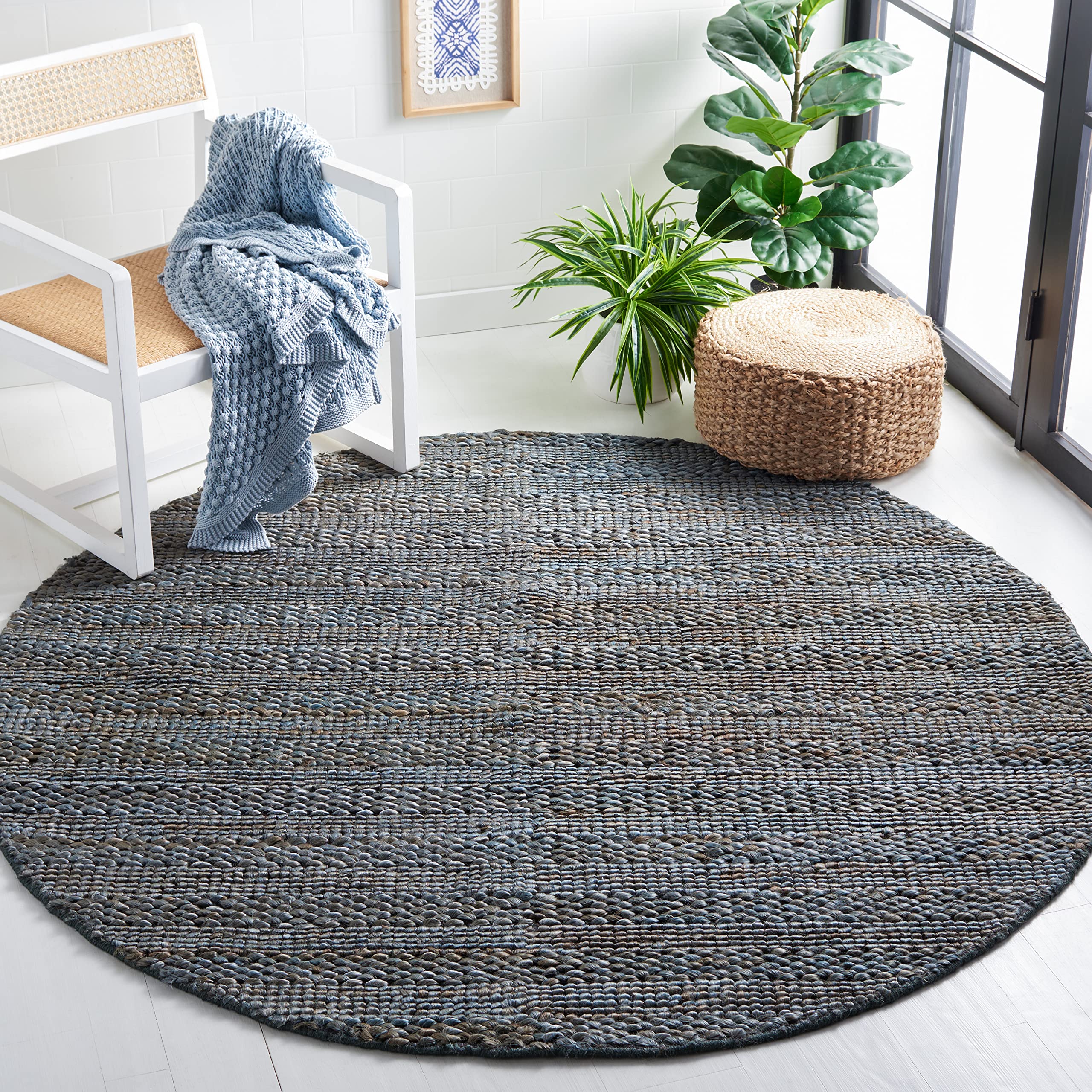 SAFAVIEH Handmade Jute Area Rug 6' Round - Natural Fiber Farmhouse Rug in Grey (NF212G) for Entryway, Living Room, Bedroom & Kitchen | Eco-Friendly Rustic Decor for Home & Office