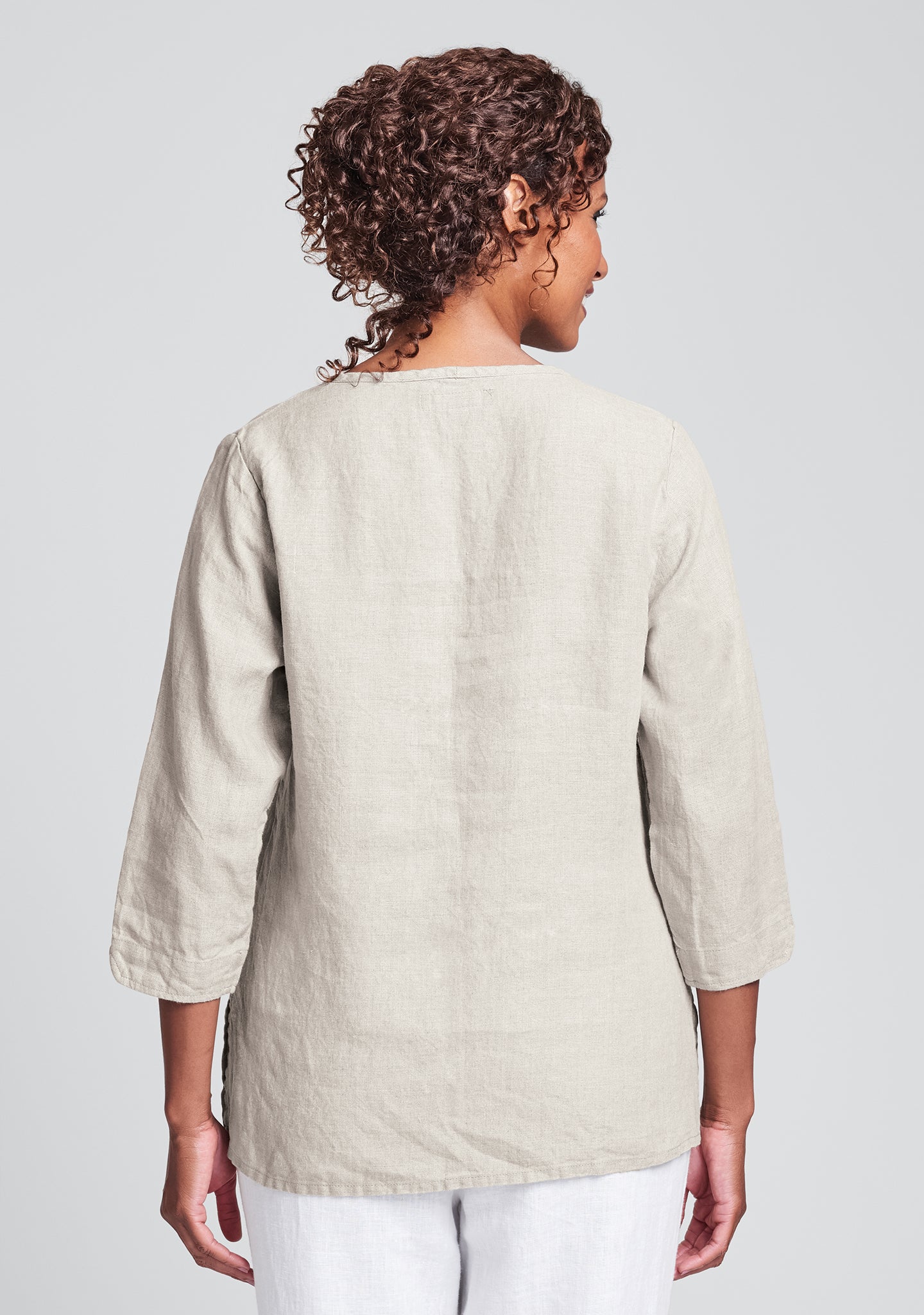 V-Neck Linen Pullover Shirt for Men & Women | Breathable & Lightweight Summer Top | Perfect for Casual Outings, Beach Wear & Travel
