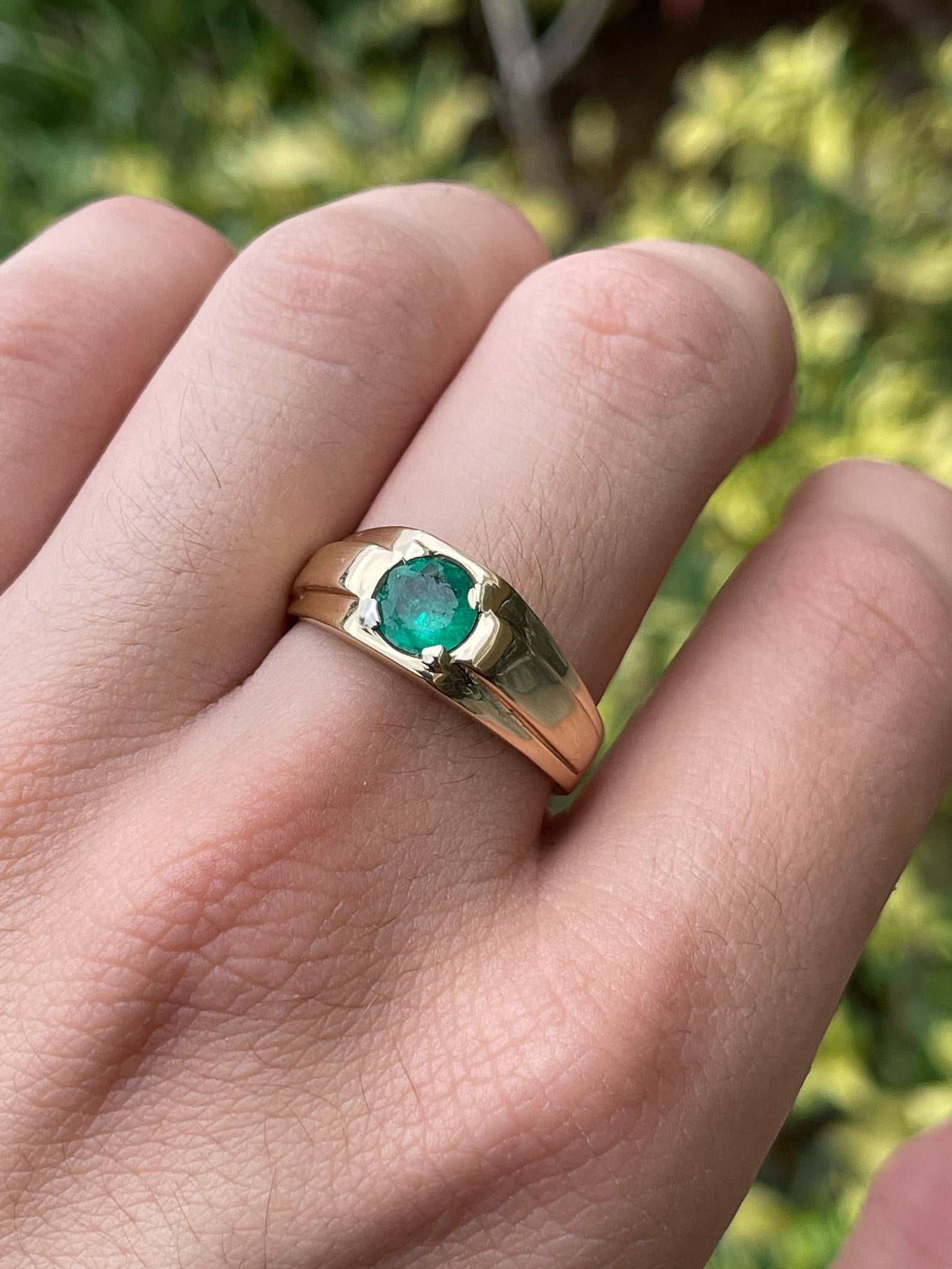 0.75 Carat Natural Round Cut Emerald Solitaire Ring for Men - 14K Gold 4 Prong Wedding Band - Perfect for Engagement, Anniversary & Special Occasion Gifts
