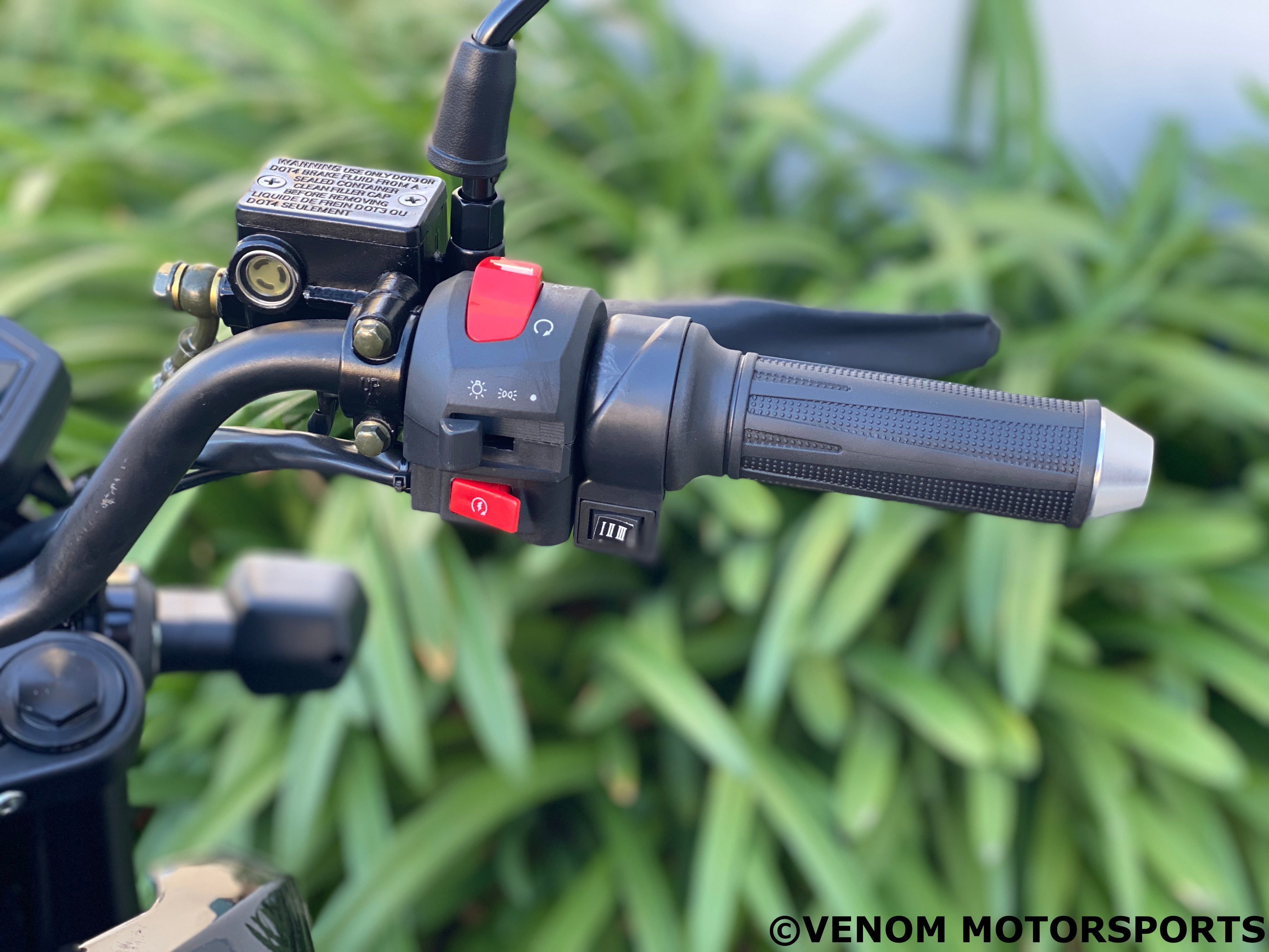 2000W 72V E-Vader Electric Motorcycle - High Power Brushless Motor for Adults - Perfect for Commuting & Off-Road Adventure