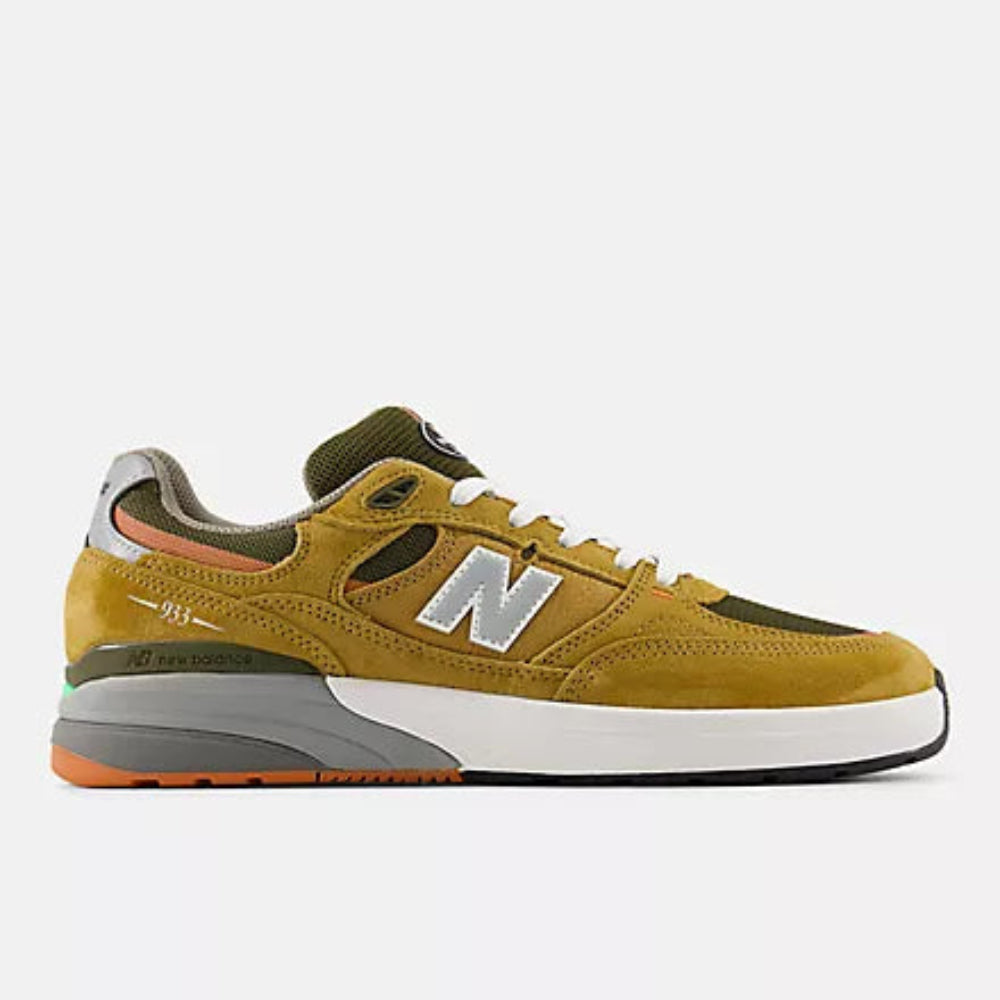 New Balance Numeric Andrew Reynolds 933 Skateboarding Shoes - Men's High-Performance Skate Shoes for Street & Park Riding | Durable & Comfortable Design for Skaters