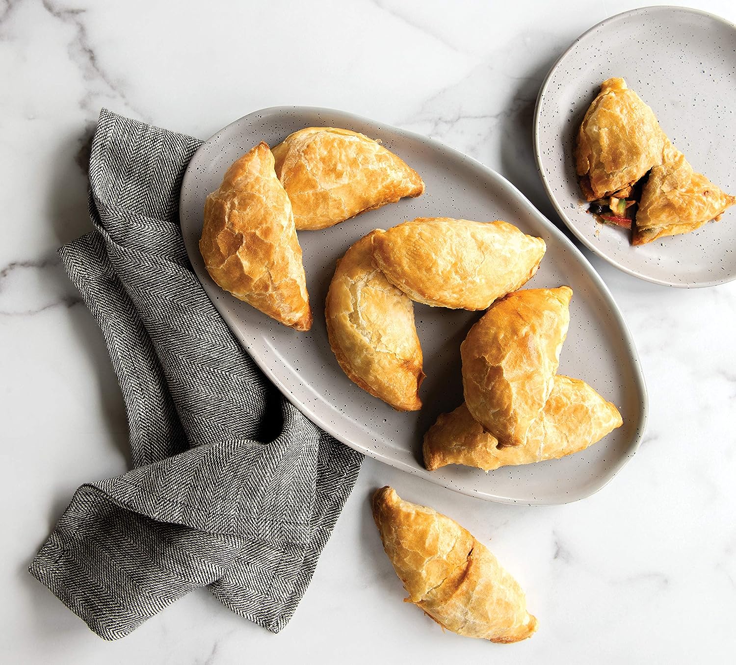 Nordic Ware Pocket Pie Press - Stainless Steel Handheld Pie Maker for Mini Pies, Empanadas & Pastries | Perfect for Baking, Picnics & Holiday Treats