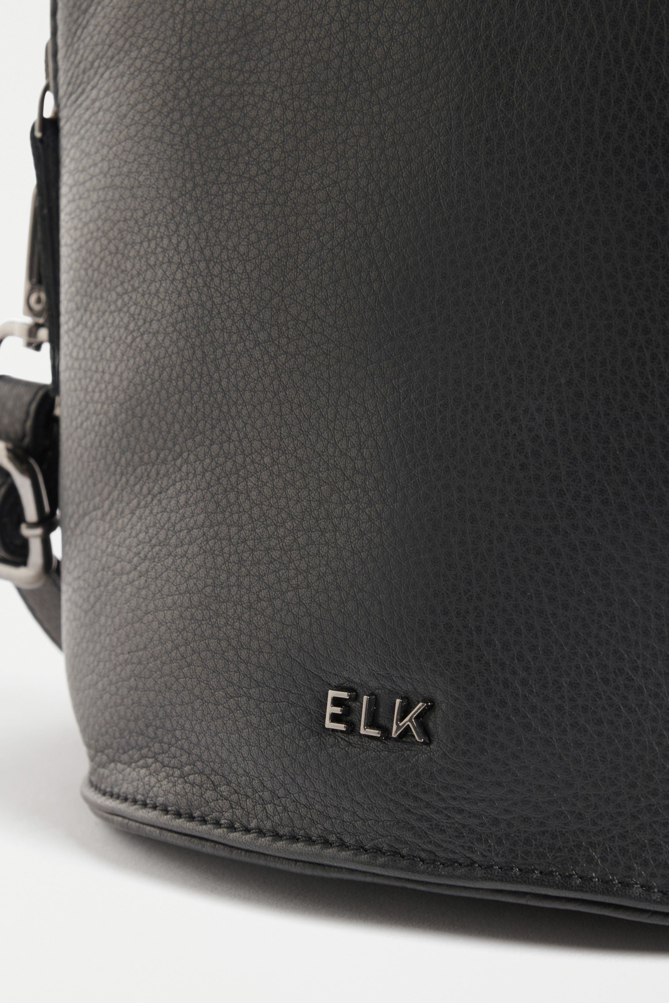 Frede Crossbody Bag for Women - Stylish & Lightweight Shoulder Purse - Perfect for Travel, Shopping, and Everyday Use