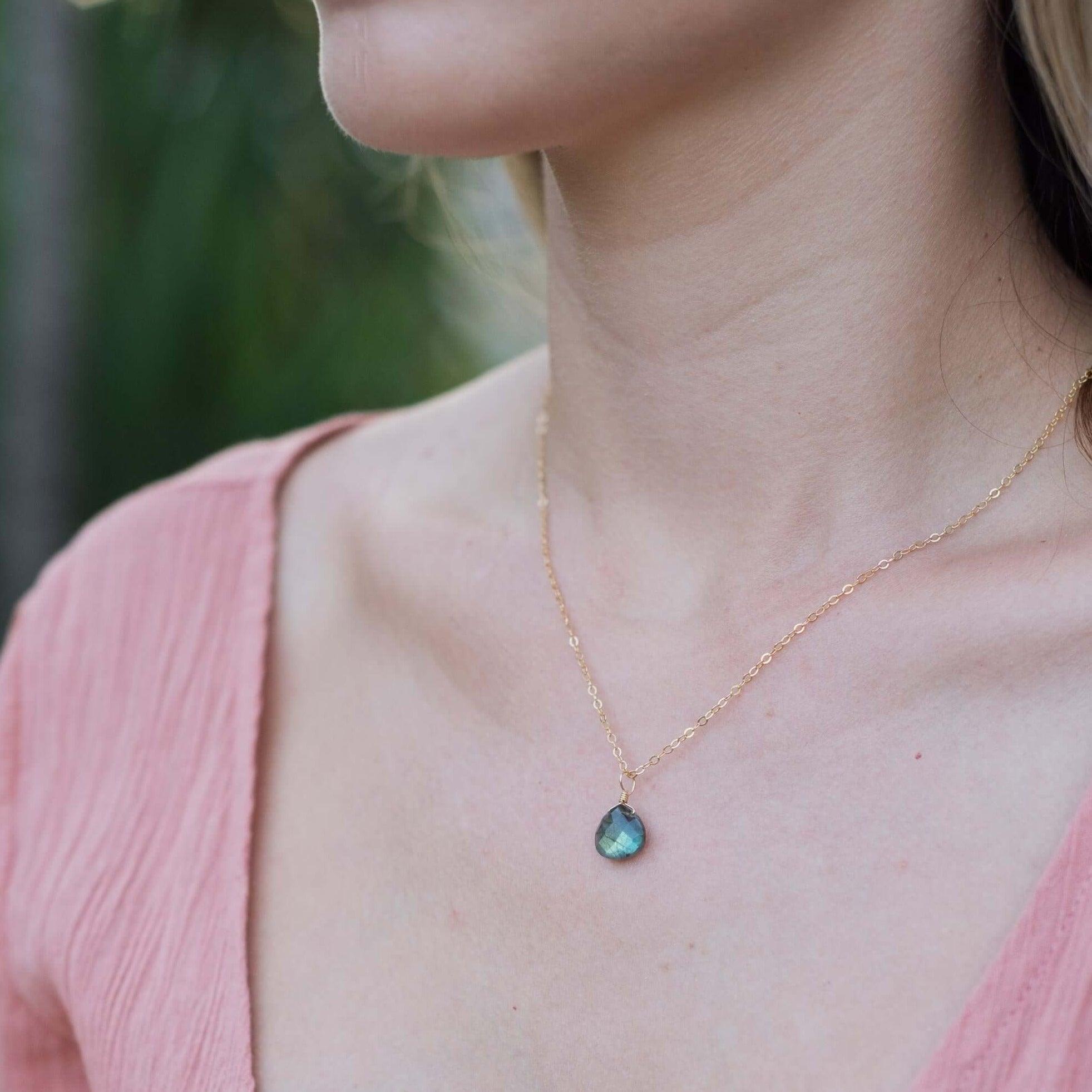 Labradorite Teardrop Crystal Pendant Necklace - Healing Stone Jewelry for Women, Spiritual Protection & Energy Balance | Perfect for Meditation, Yoga & Everyday Wear