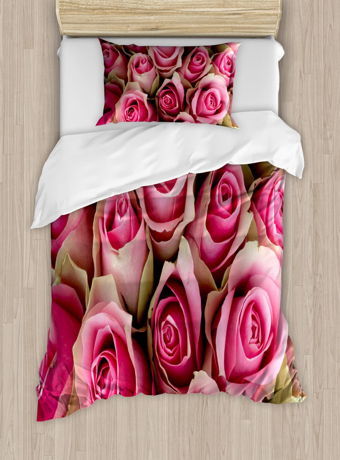 Ambesonne Rose Duvet Cover Set - Queen Size 2-Pack with 2 Duvet Covers & 4 Pillowcases, Blooming Pink Roses Floral Design in Pale Green, Romantic Bridal Bouquet Bedding for Valentine's Day, Wedding Gift or Master Bedroom Decor