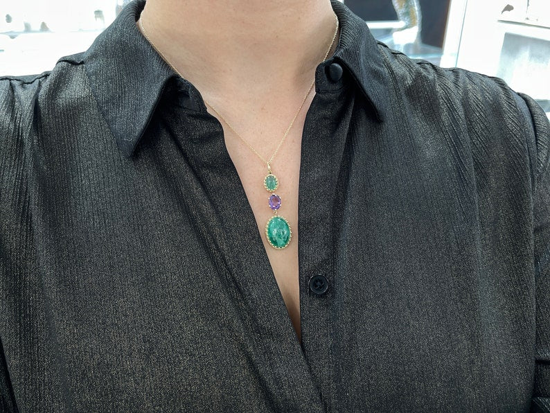 16.47tcw 14K Gold Natural Oval Cabochon Emerald & Amethyst Vintage Style Necklace | Elegant Jewelry for Women, Perfect for Weddings, Parties & Special Occasions