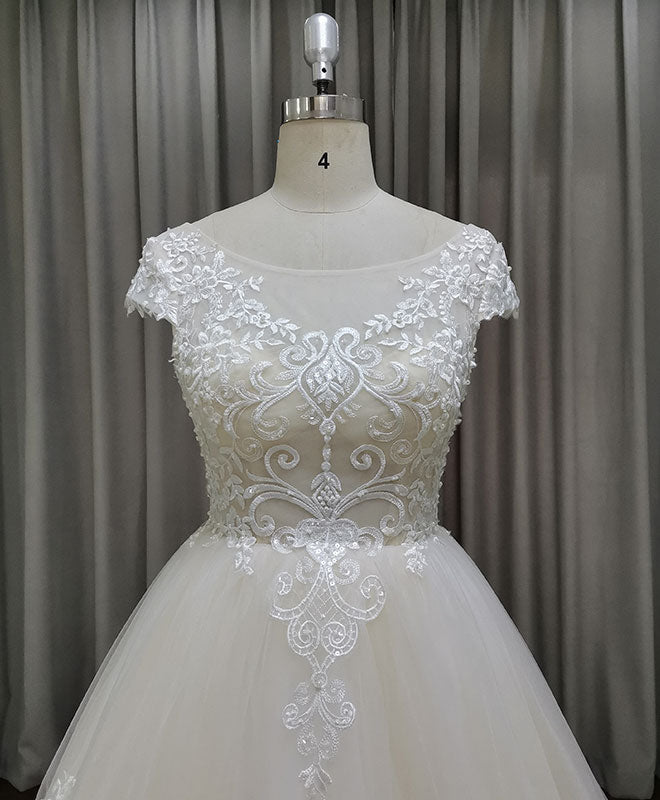 Elegant Light Champagne Tulle Lace Long Wedding Dress - Romantic Lace Bridal Gown for Church Ceremony & Beach Weddings