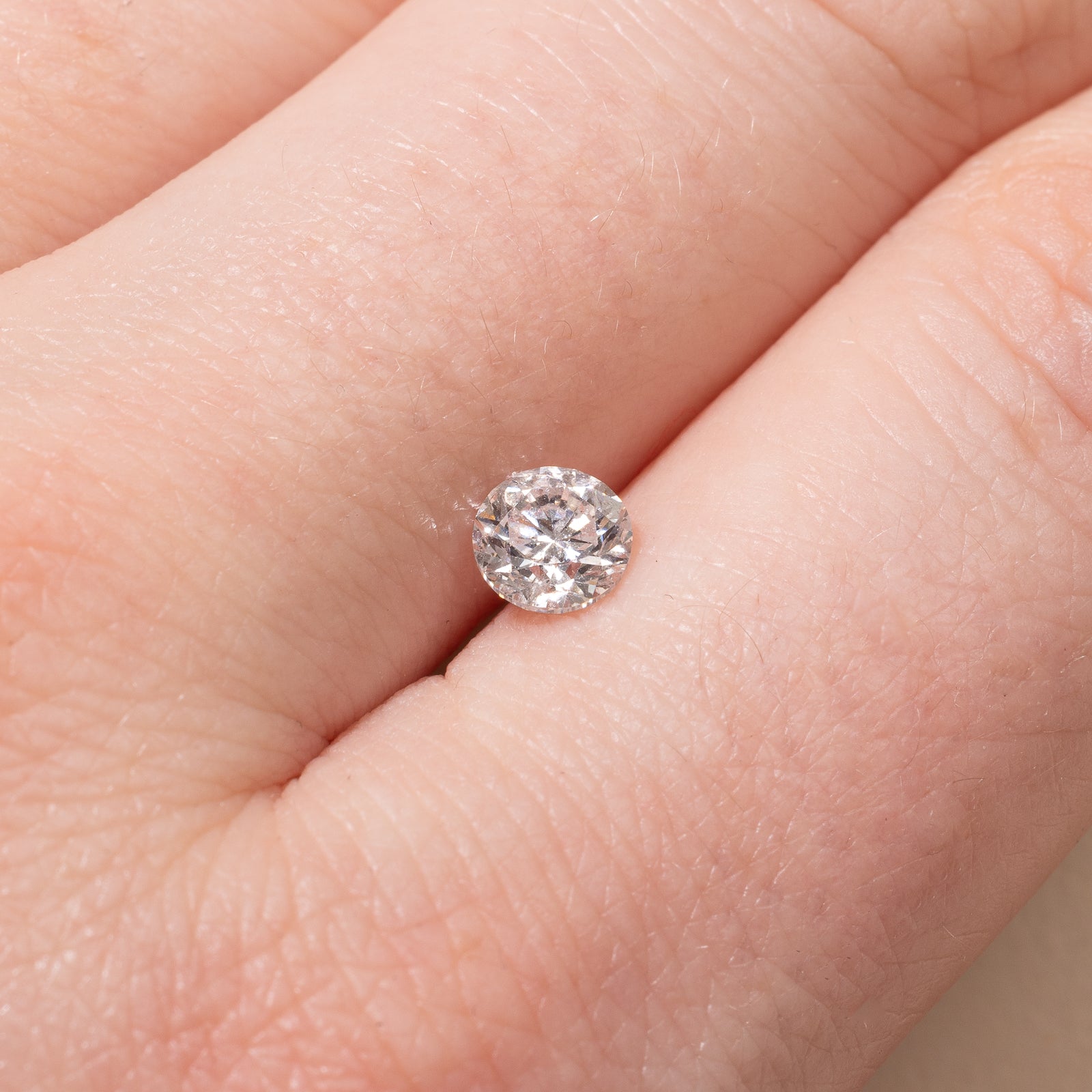 0.70ct Round Brilliant Cut Loose Diamond - I1 Clarity, F Color | Perfect for Engagement Rings, Wedding Bands & Fine Jewelry