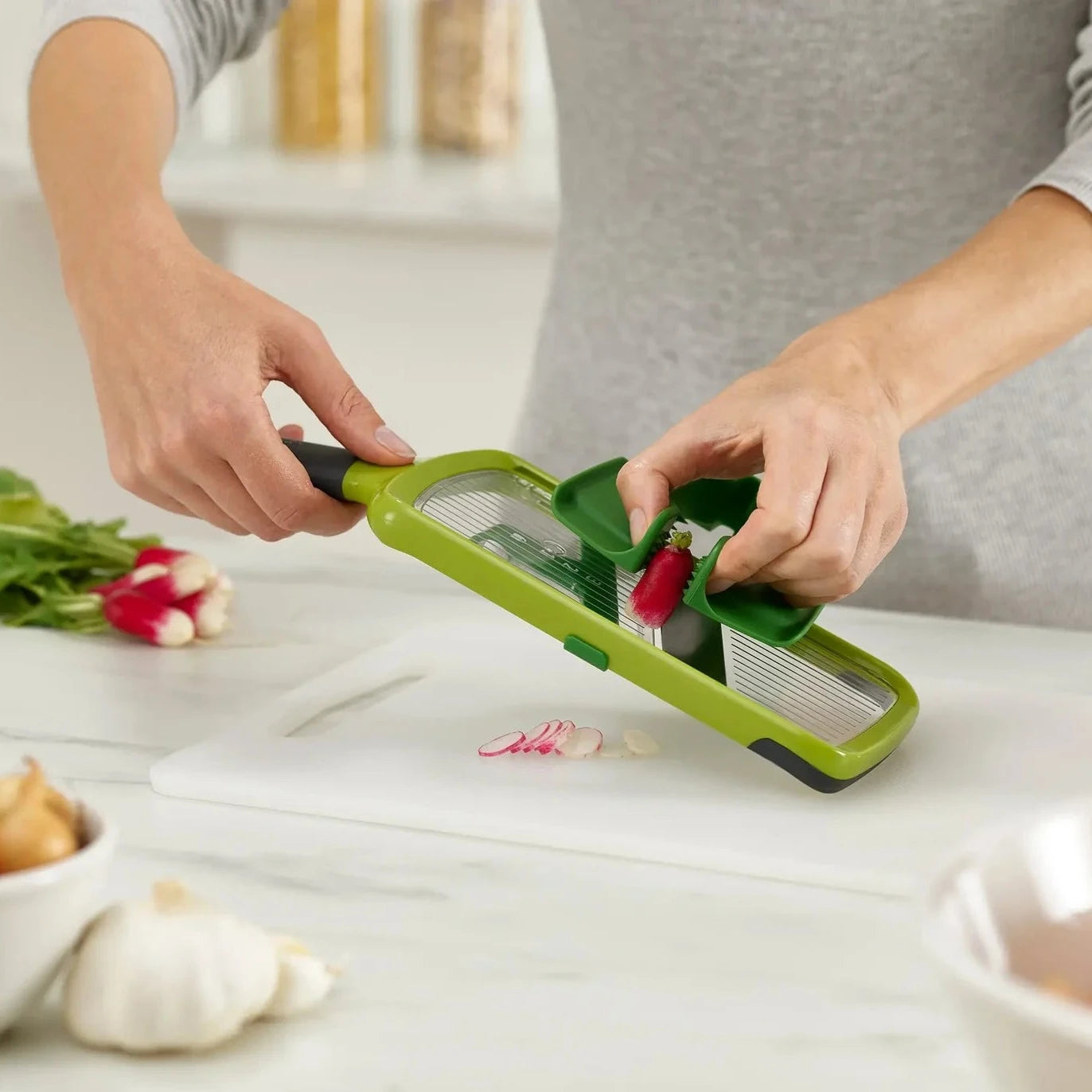 Premium Multi Grip Mandoline Slicer - Green | 5-in-1 Adjustable Vegetable Cutter for Kitchen | Perfect for Slicing, Dicing, Julienning & Grating Vegetables - Ideal for Salads, Meal Prep & Healthy Cooking