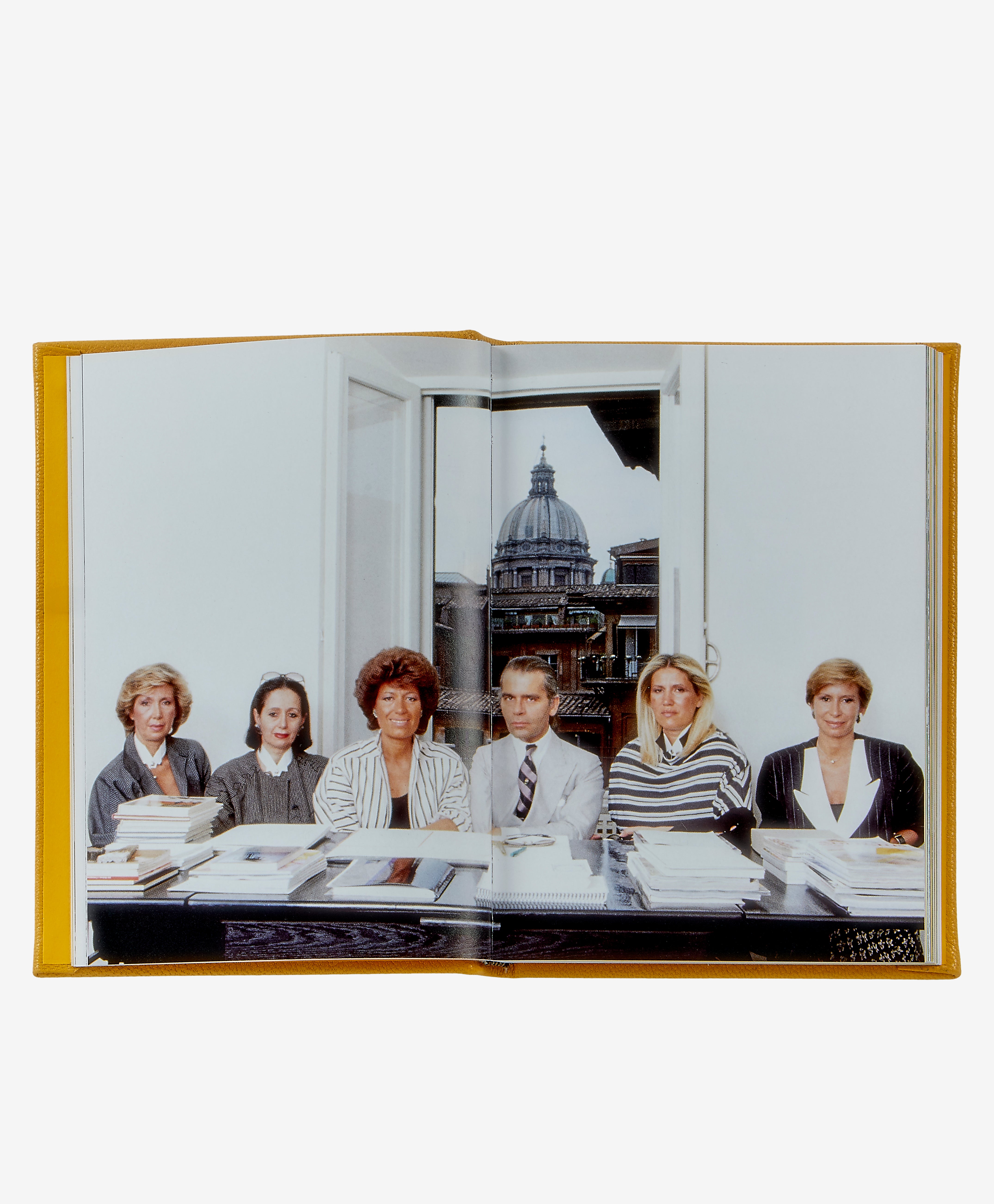The Little Book of Fendi: Luxury Fashion Brand History & Iconic Designs | Perfect for Fashion Enthusiasts, Coffee Table Decor & Gift Ideas