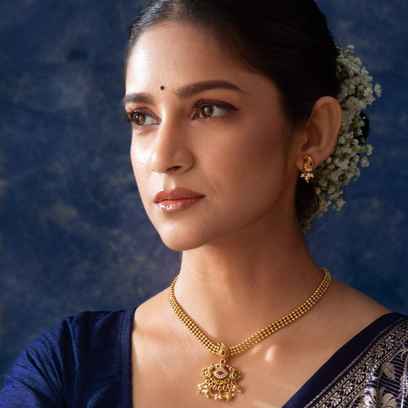 Antique Necklace Set for Women - Vintage Jewelry with Elegant Pendant - Perfect for Weddings, Parties & Special Occasions