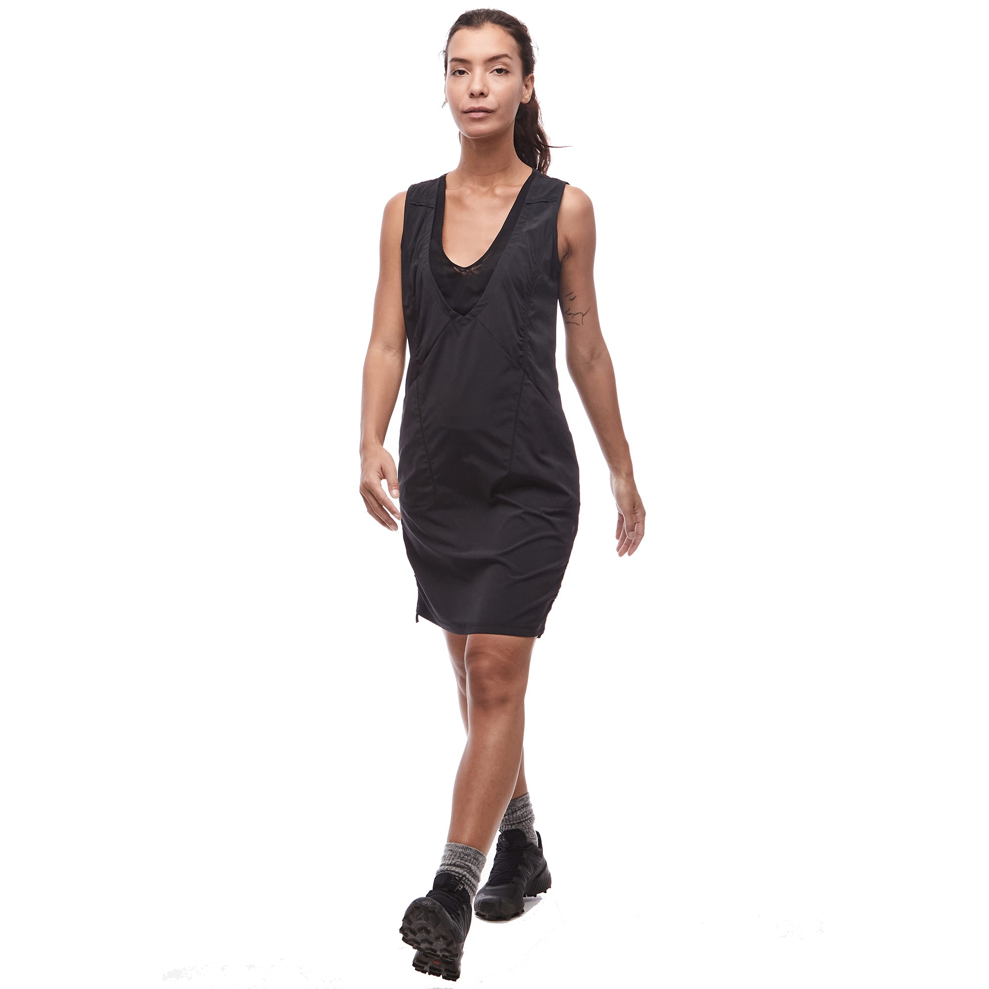 BLACK 07006