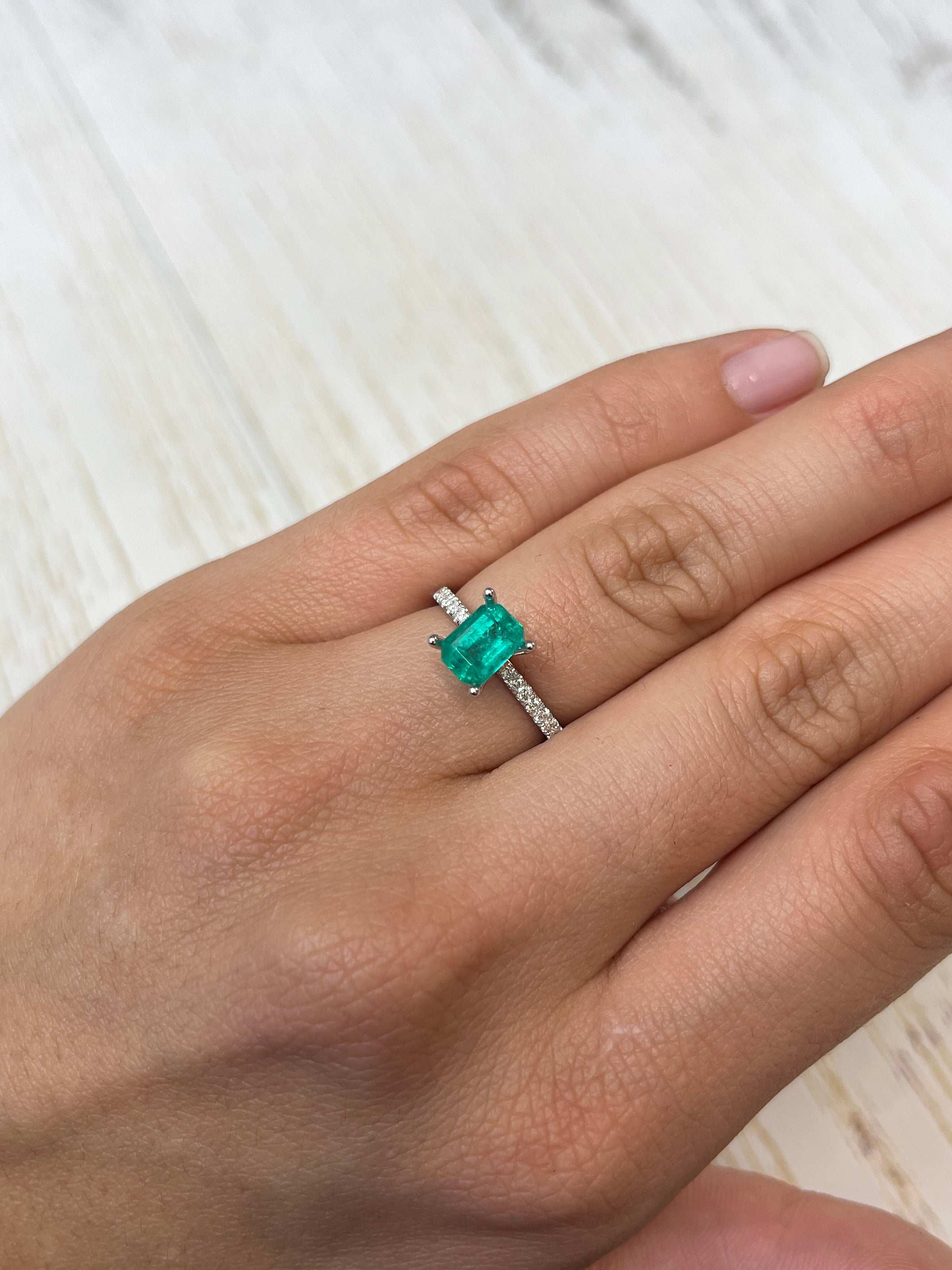 1.31 Carat 8x6mm Loose Colombian Emerald Gemstone - Emerald Cut for Jewelry Making, Engagement Rings & Fine Collections
