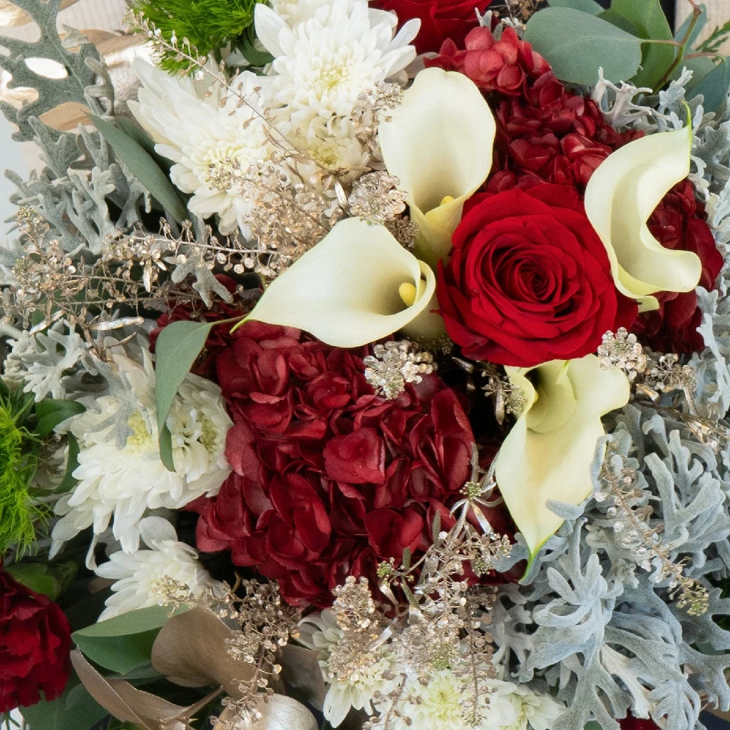 Antique Holiday Rose DIY Flower Kit - Handmade Floral Arrangement Craft Set for Christmas, Weddings & Home Decor
