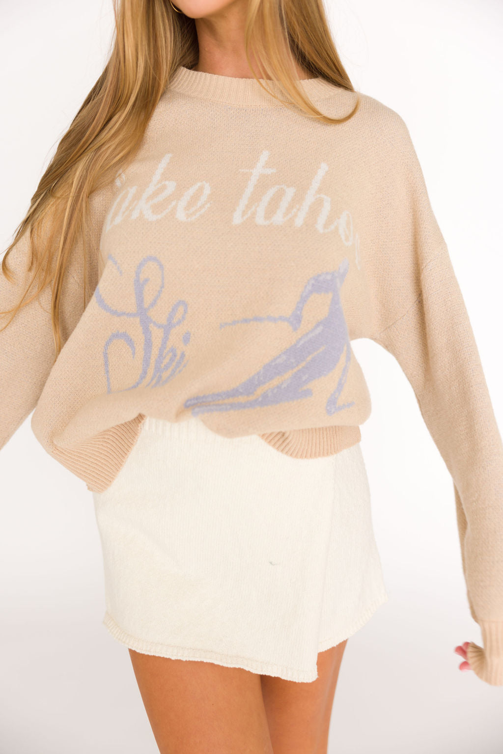 Lake Tahoe Ski Graphic Oversized Sweater in Beige | Cozy Winter Pullover for Skiing & Snowboarding | Perfect for Mountain Vacations & Après-Ski Relaxation