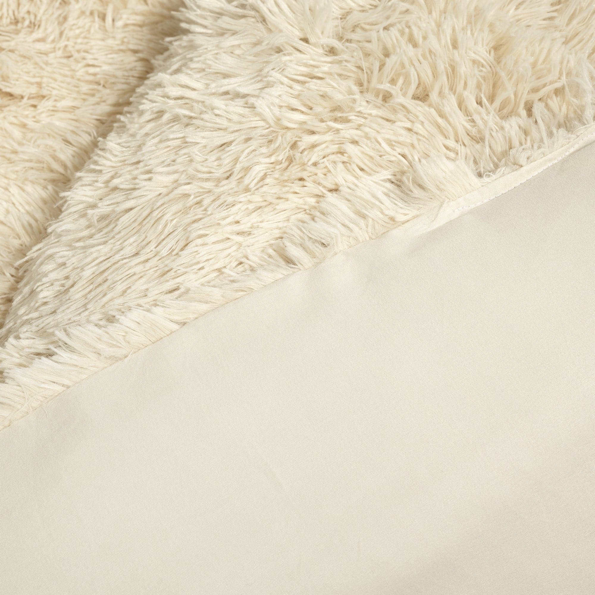 Emma Faux Fur Comforter Set - Soft & Luxurious Bedding Collection for Winter - Queen/King Size - Perfect for Cozy Bedrooms, Guest Rooms & Winter Home Decor