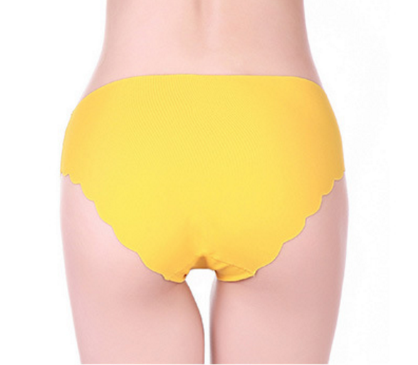Seamless Ultra Thin Women's Underwear - Comfortable & Breathable Panties for Everyday Wear, Yoga & Workout