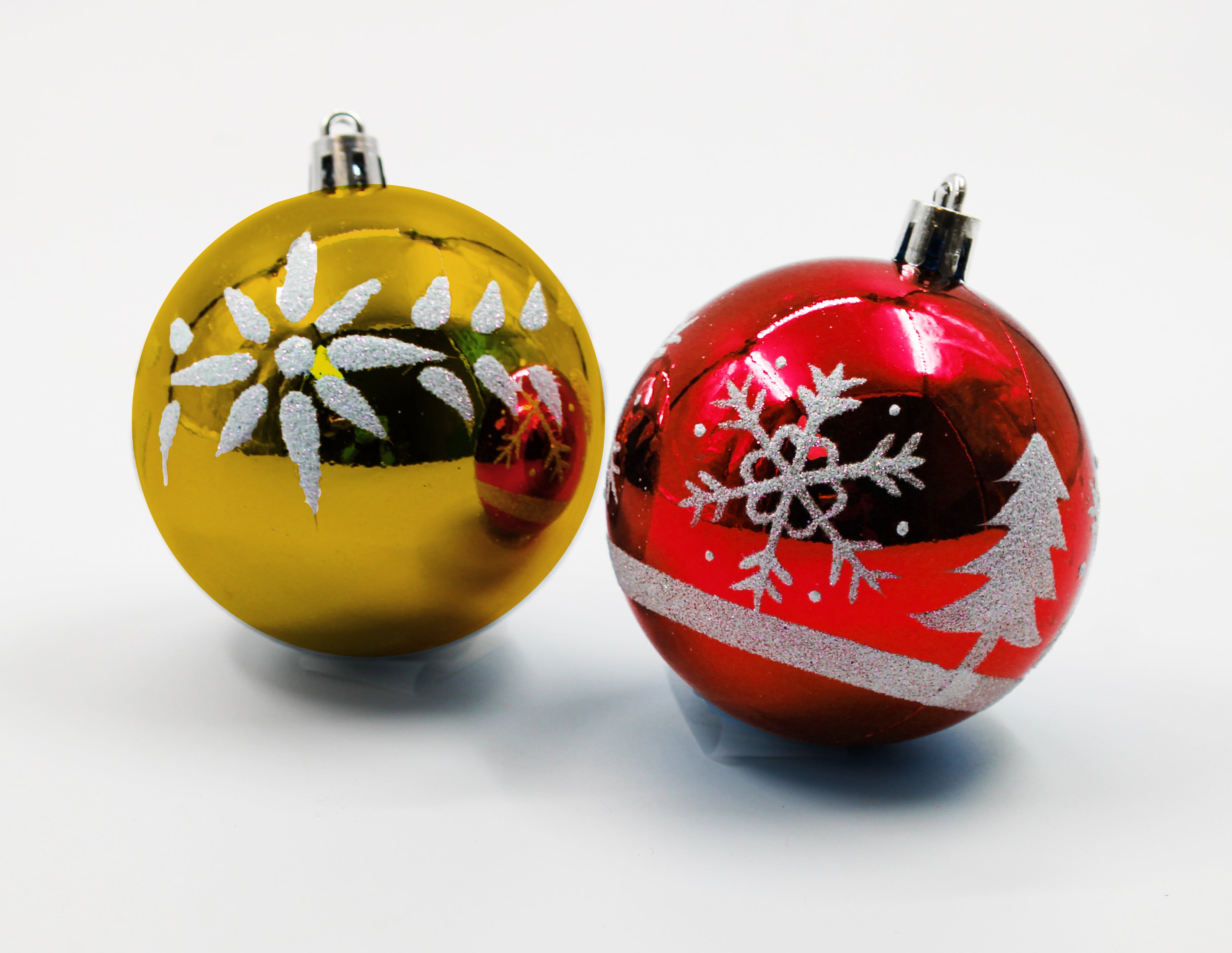 16 Pack Red and Gold Christmas Ball Ornaments - Shatterproof Holiday Decor for Tree, Wreath, and Home Decoration