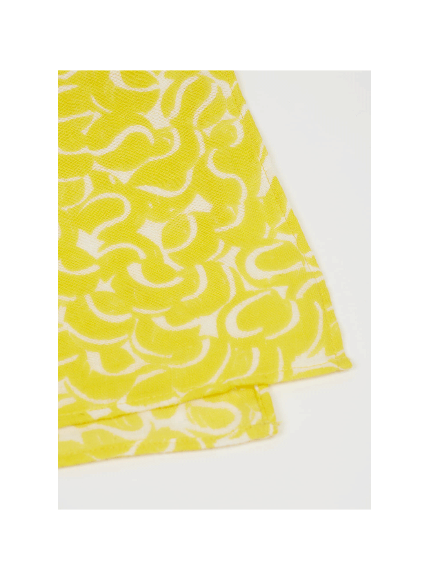 Arsene et les Pipelettes Tennis Ball Bandana - Stylish Dog Bandana for Pets - Perfect for Tennis Lovers & Outdoor Playtime