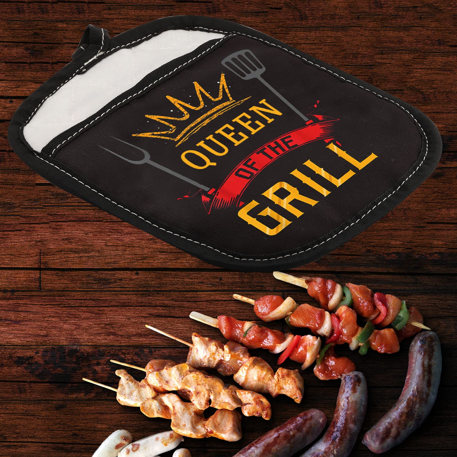 LEVLO Funny Cooking Grill Oven Mitt with Heat Resistant Pads - Best BBQ Gift for Dad, Husband & Grill Masters (Queen of The Grill) - Perfect for Outdoor Grilling, Backyard BBQs & Kitchen Cooking