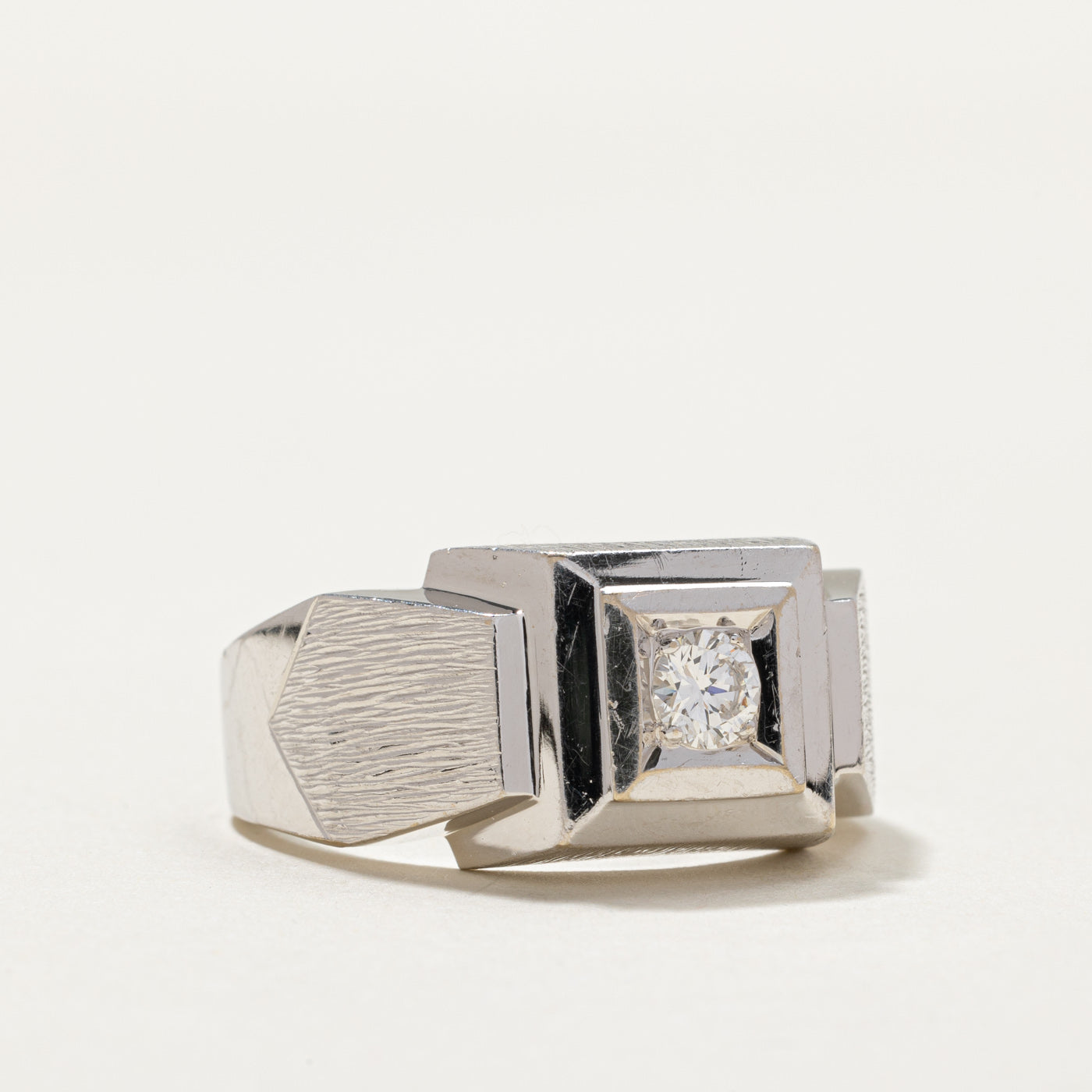 Solitaire Diamond Geometric Statement Ring - 0.28ct Round Cut Diamond Engagement Ring in Size 10.75 | Elegant Wedding Band, Anniversary Gift for Her, Perfect for Proposals & Special Occasions