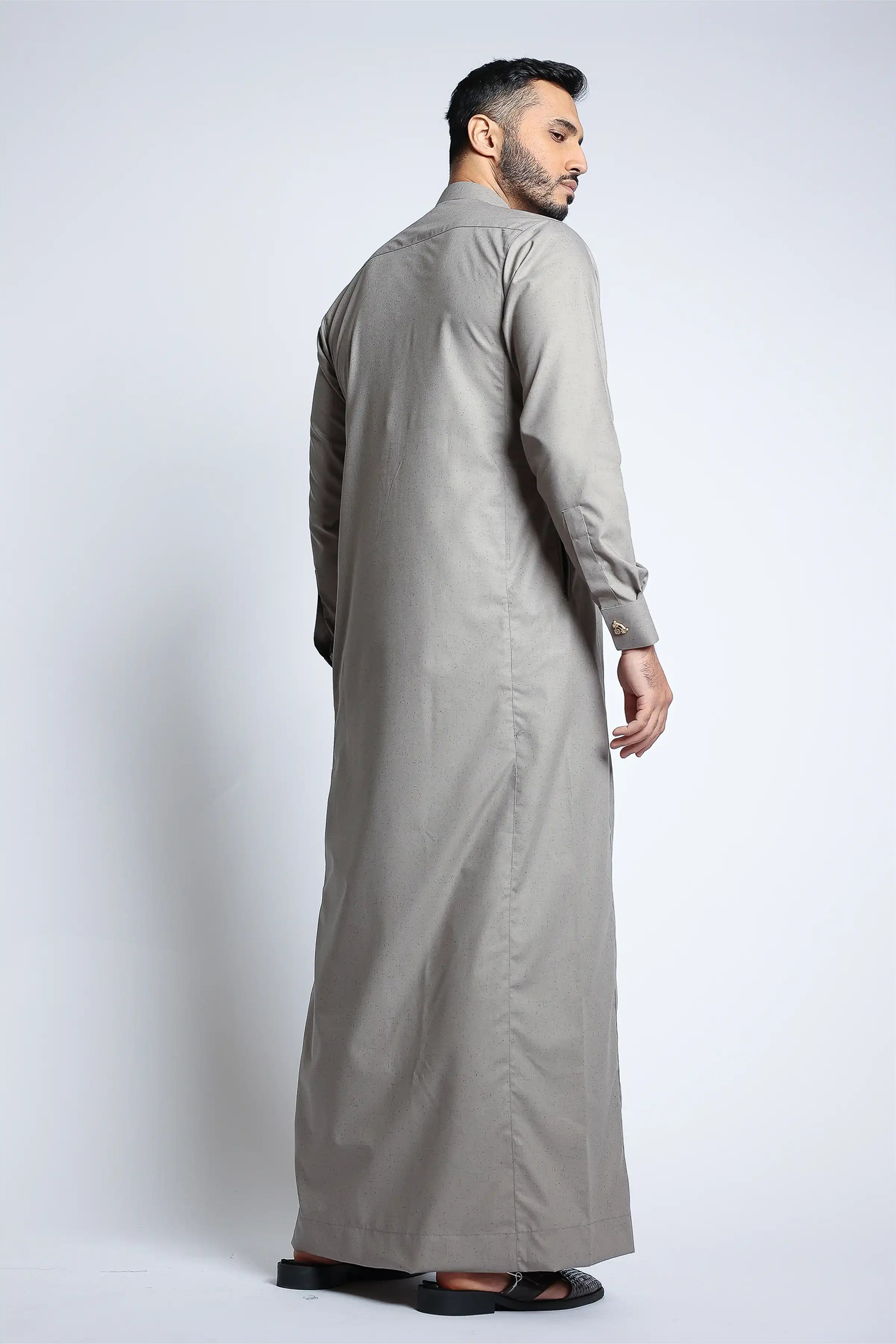 Premium J134 Harbour Fog Thobe - Traditional Arabic Robe for Men - Comfortable & Stylish Islamic Clothing for Prayer, Eid, and Special Occasions