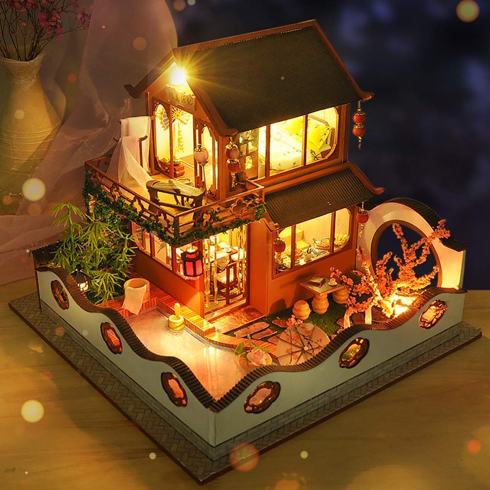 XBSLJ 1:24 Scale DIY Miniature Dollhouse Kit - Creative Cute Romantic Doll House Toy for Teens & Adults | Perfect Gift for Collectors & Home Decor | Great for Birthday, Christmas & Room Display