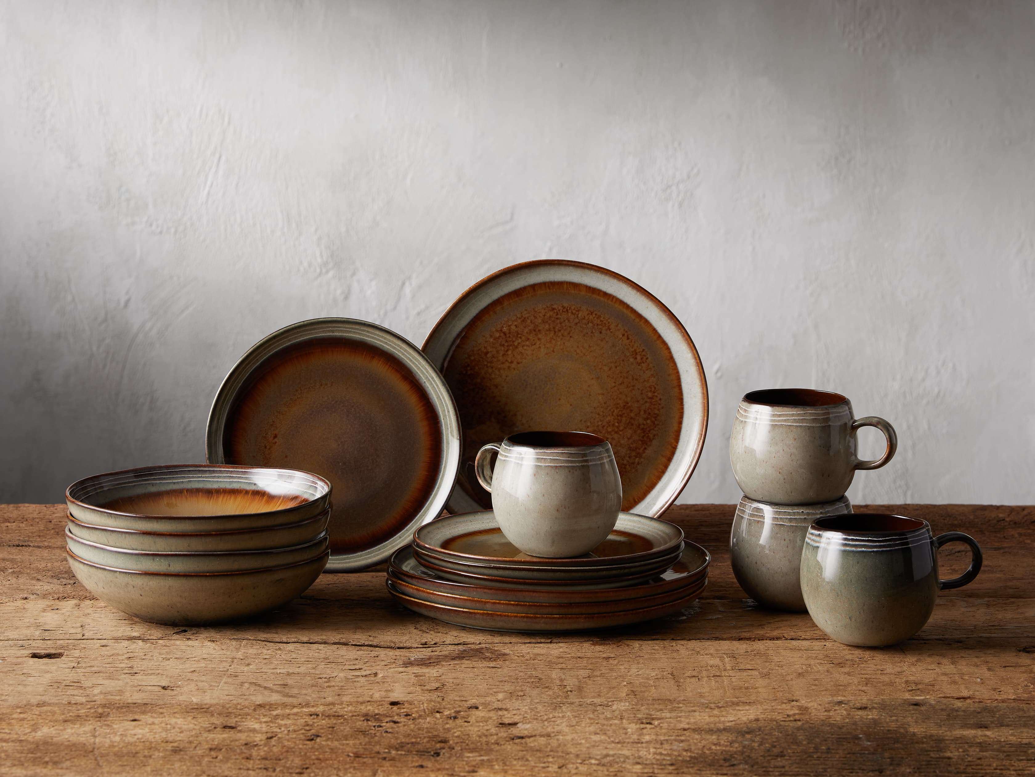 Premium Canyon 16-Piece Dinnerware Set with Pasta Bowls - Elegant Stoneware Plates, Bowls & Serving Dishes for Family Dinners, Entertaining & Italian Cuisine