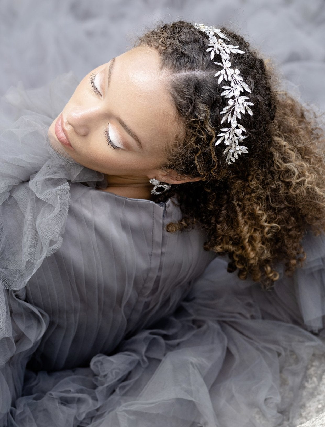 KRYSTINA Bridal Crystal Spray Headpiece - Sparkling Wedding Hair Accessory for Brides, Prom & Special Occasions