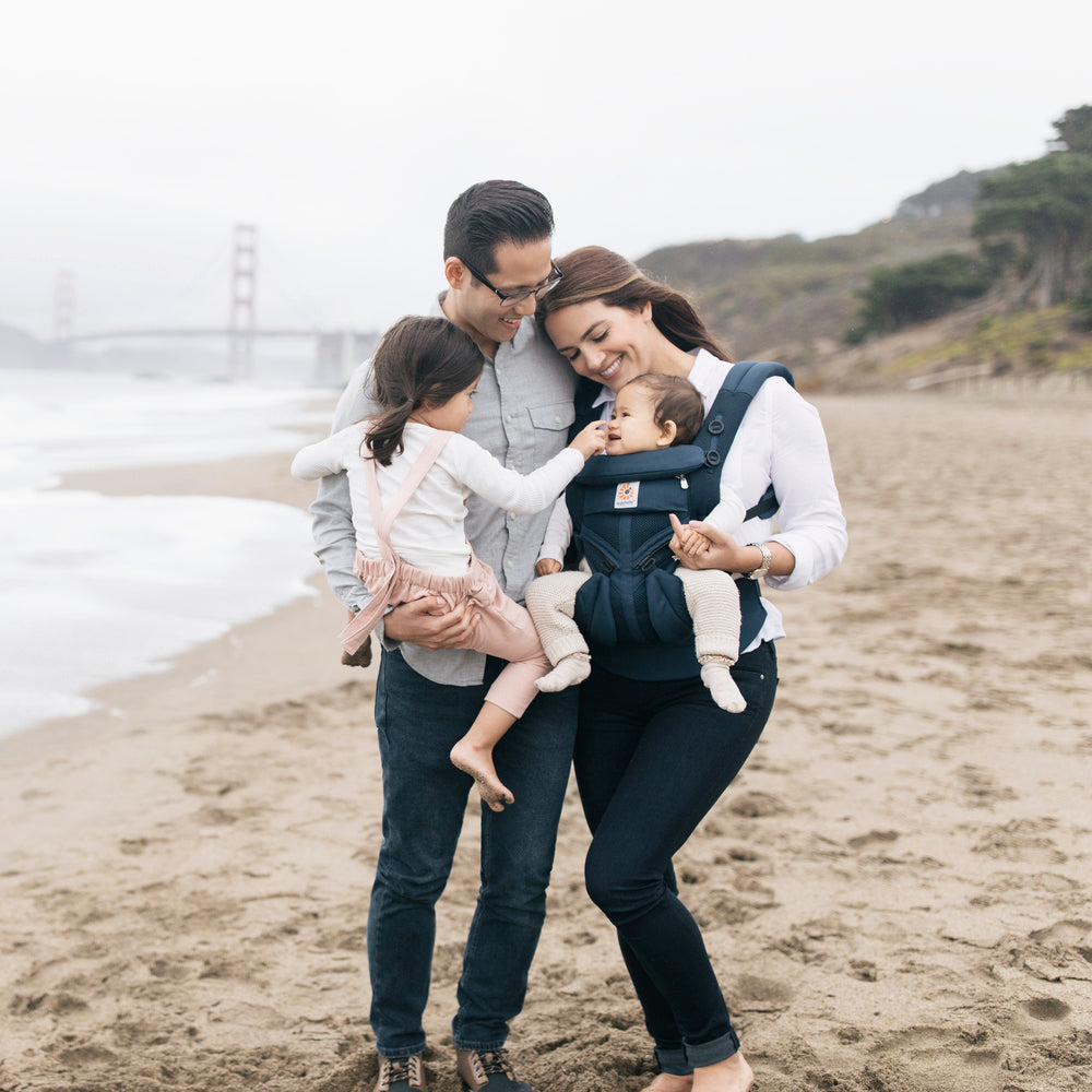 Ergobaby Omni 360 Cool Air Mesh Baby Carrier - Breathable & Ergonomic Design for Newborn to Toddler (Midnight Blue) - Perfect for Hiking, Travel & Everyday Use