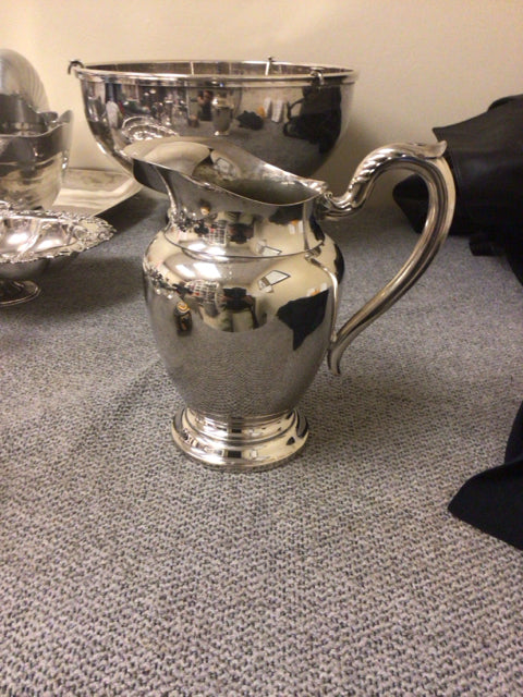 8 1/2 Inch Silver Plated Pitcher - Elegant Beverage Server for Tea, Coffee & Water - Perfect for Weddings, Parties & Home Decor