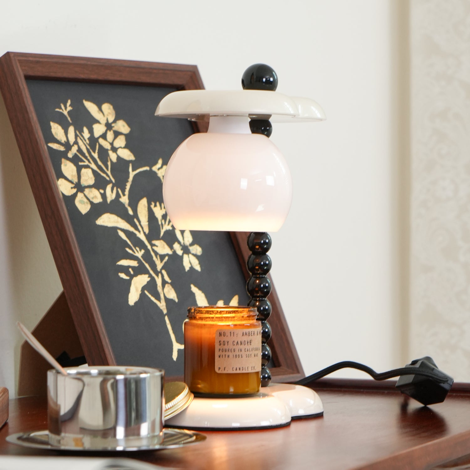 Everalda Modern Metal Table Lamp - Adjustable Brightness LED Desk Light for Bedroom, Office & Living Room - Stylish Home Decor & Reading Light