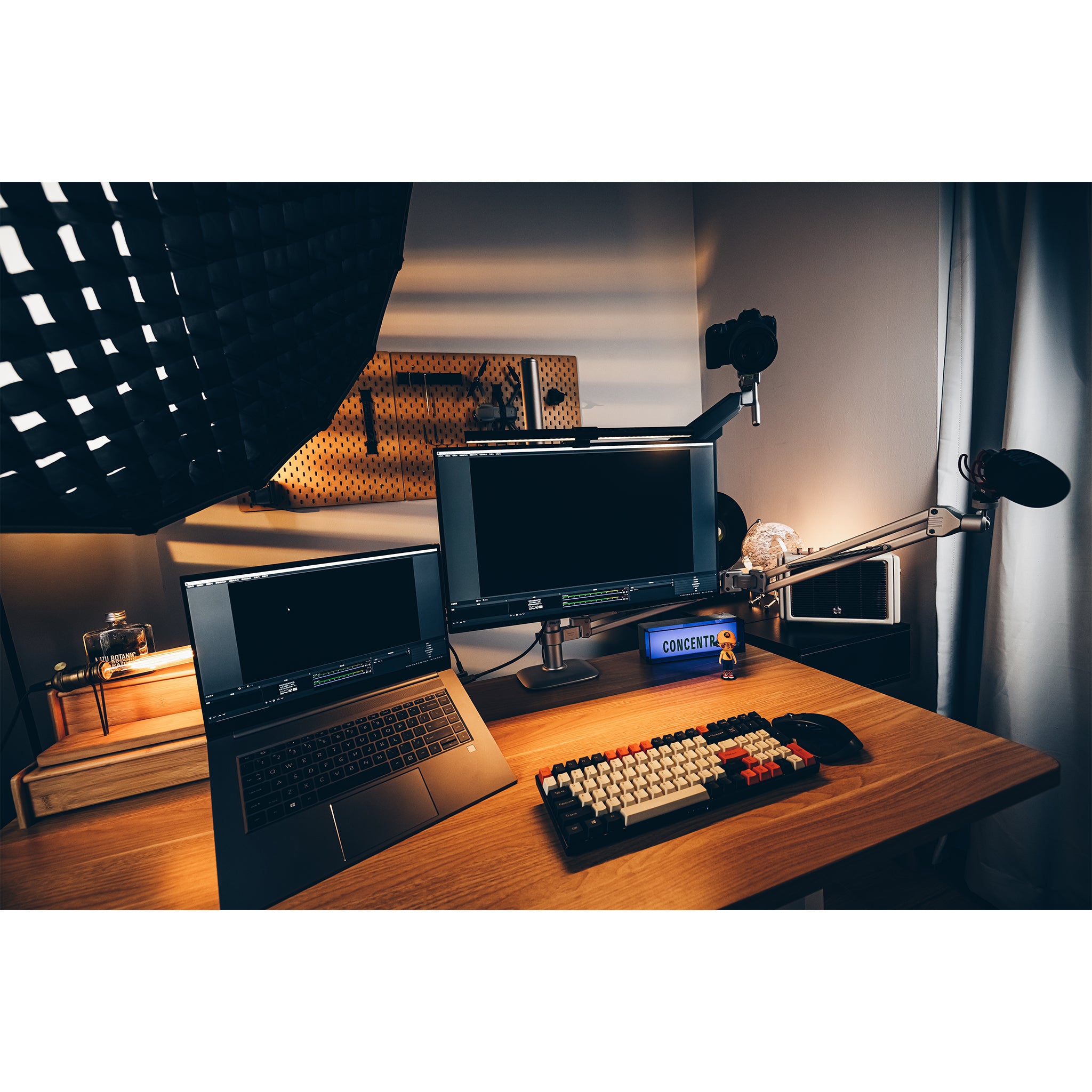GEARTREE Standard Desk Mount Kit with 3 Adjustable Spider Arms (2815) - Perfect for Multi-Monitor Setup, Gaming & Office Workstations