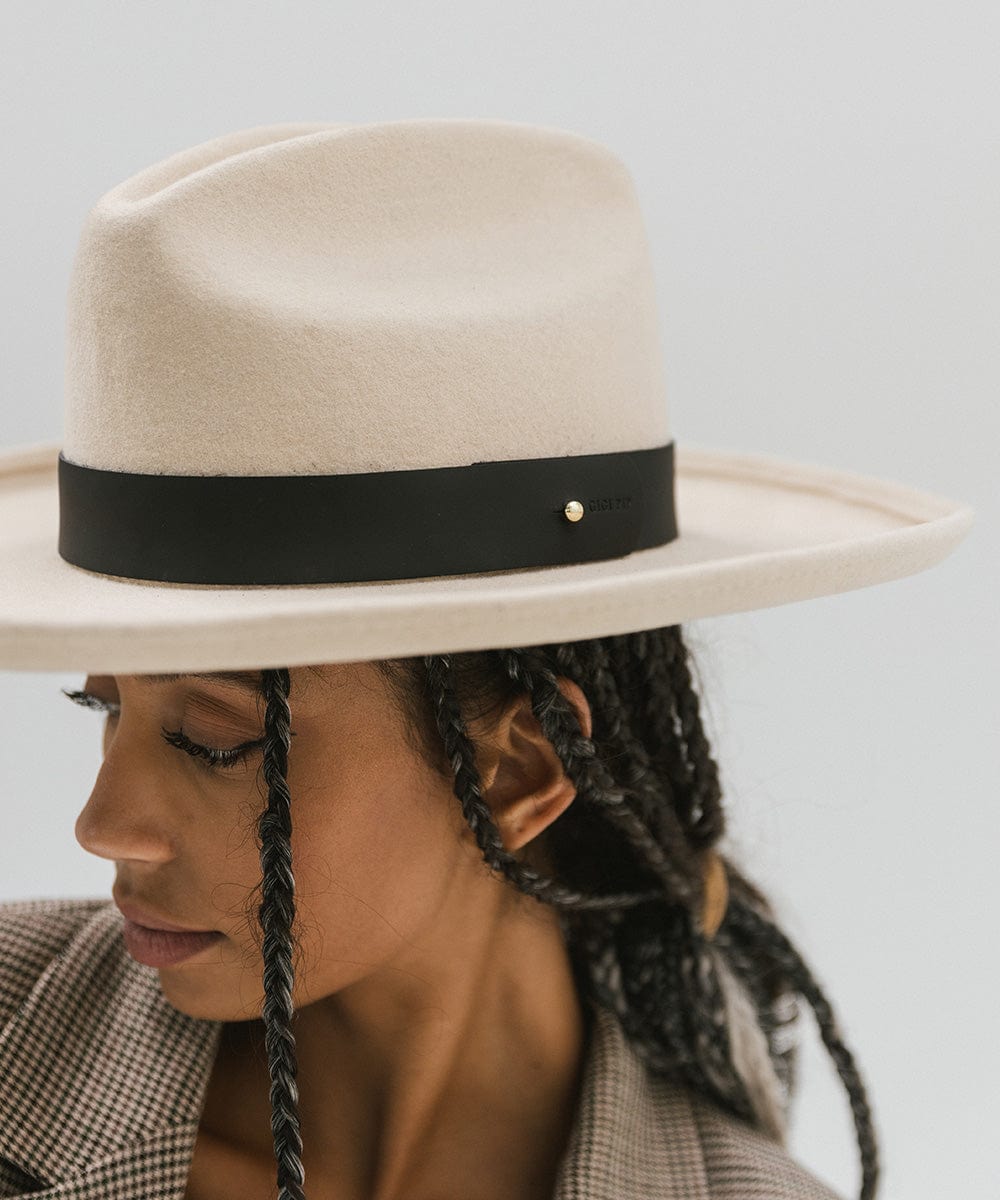 Wide Leather Hat Band for Cowboy Hats - Adjustable Western Style Hat Accessory for Men & Women - Perfect for Rodeo, Country Music Festivals & Outdoor Adventures