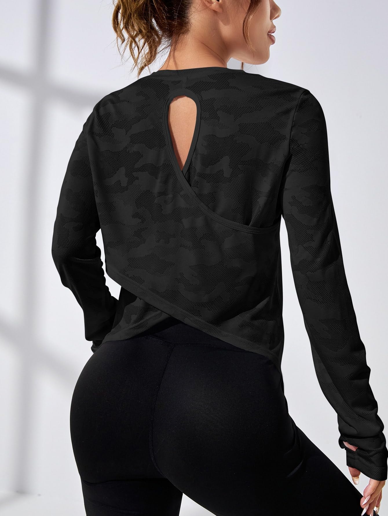 SweatyRocks Women's Lightweight Long Sleeve Workout Shirt - Criss Cross Back Activewear Top for Yoga, Gym & Running - Moisture Wicking Athletic Tee for Women's Fitness & Training