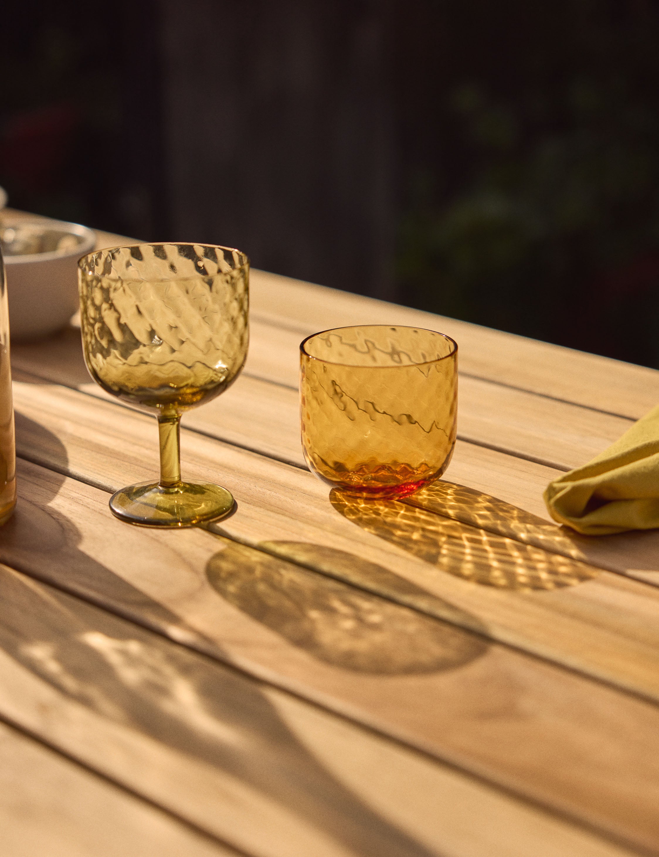 LSA International Dapple Wine Glass Set - Elegant Handmade Glassware for Red & White Wine - Perfect for Dinner Parties, Weddings & Home Decor