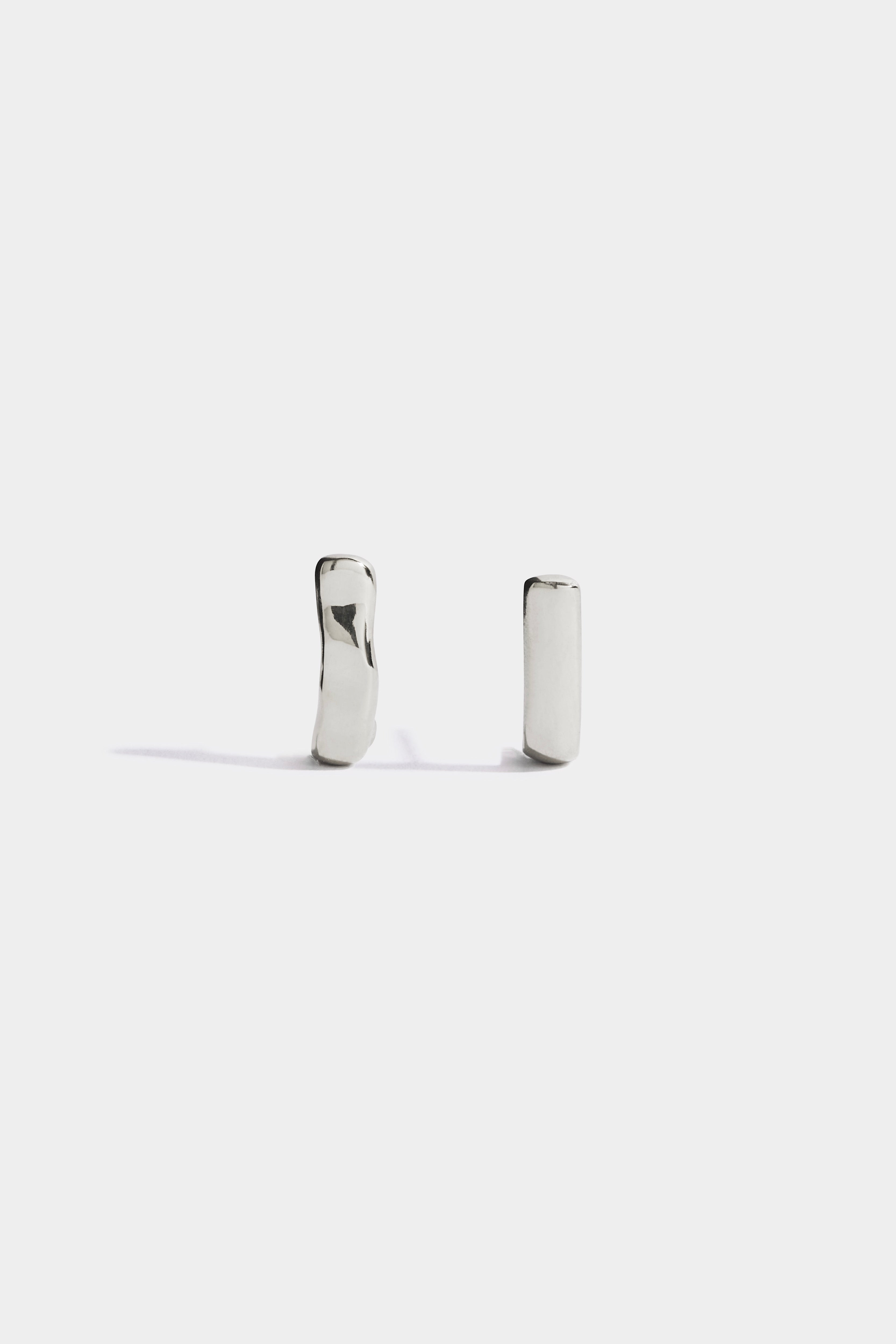 Aulenti 14K Gold Half Hoop Earrings for Women - Dainty Minimalist Huggie Hoops - Perfect for Everyday Wear, Office & Date Night