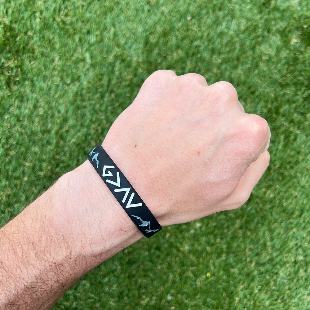 God Is Greater Than The Highs and Lows Silicone Wristband - Inspirational Christian Bracelet for Men & Women - Perfect for Daily Wear, Church, Prayer & Gifting